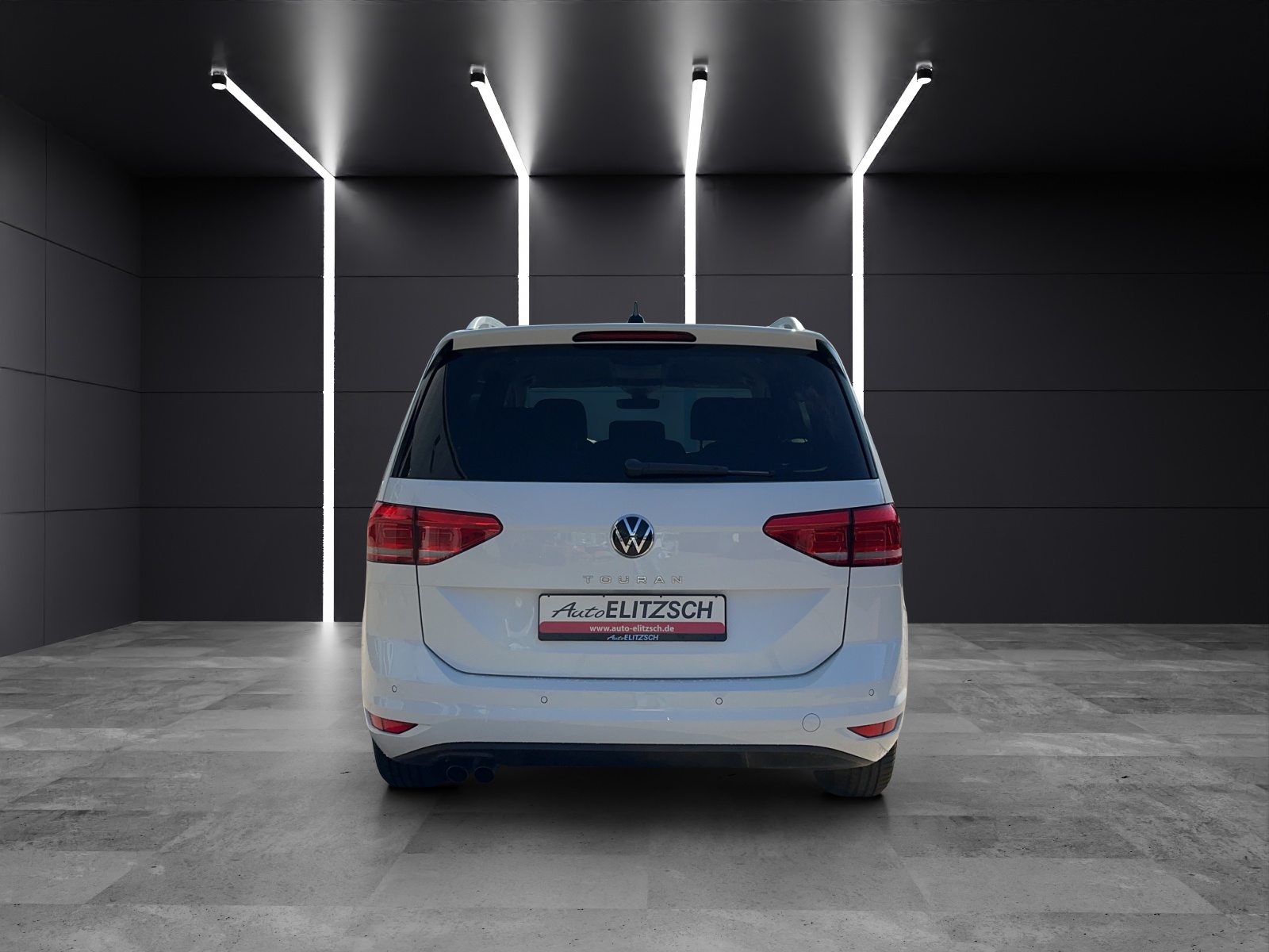 Fahrzeugabbildung Volkswagen Touran 2.0 TDI Move 7-Sitzer DSG Matrix ACC 17