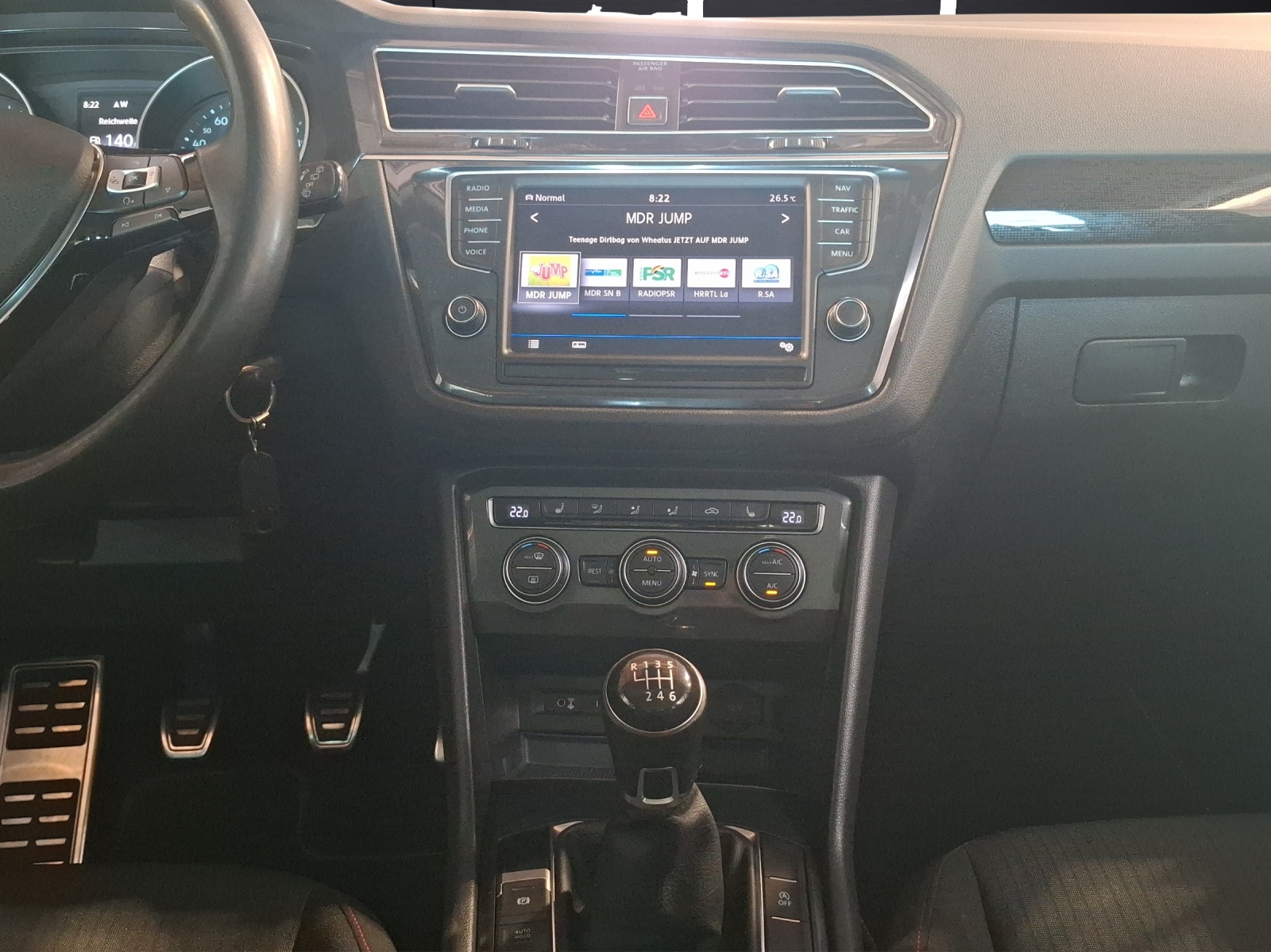 Fahrzeugabbildung Volkswagen Tiguan TDI Sound 4M LED AHK Navi ACC PDC SHZ