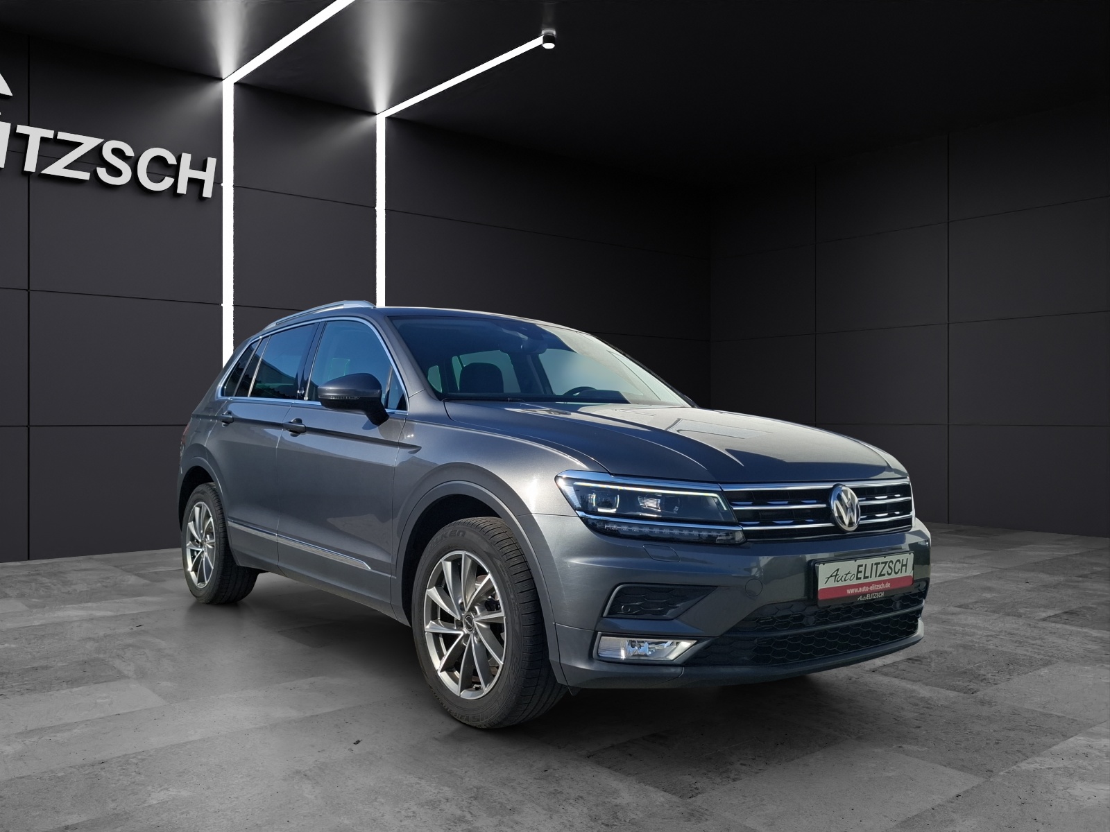 Fahrzeugabbildung Volkswagen Tiguan TDI Sound 4M LED AHK Navi ACC PDC SHZ