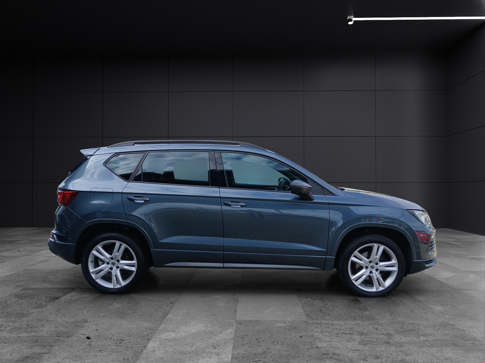 Fahrzeugabbildung SEAT Ateca TDI FR-Line DSG STH LED Navi AID ACC RFK SH