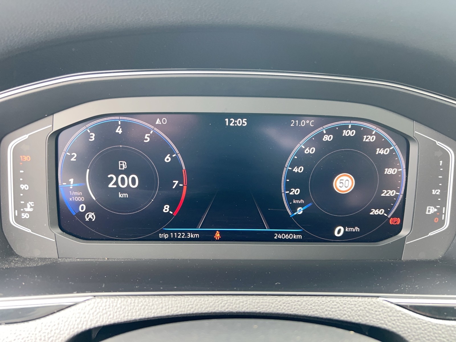 Fahrzeugabbildung Volkswagen Passat Variant TSI Elegance Matrix Navi ACC RFK AHK SH