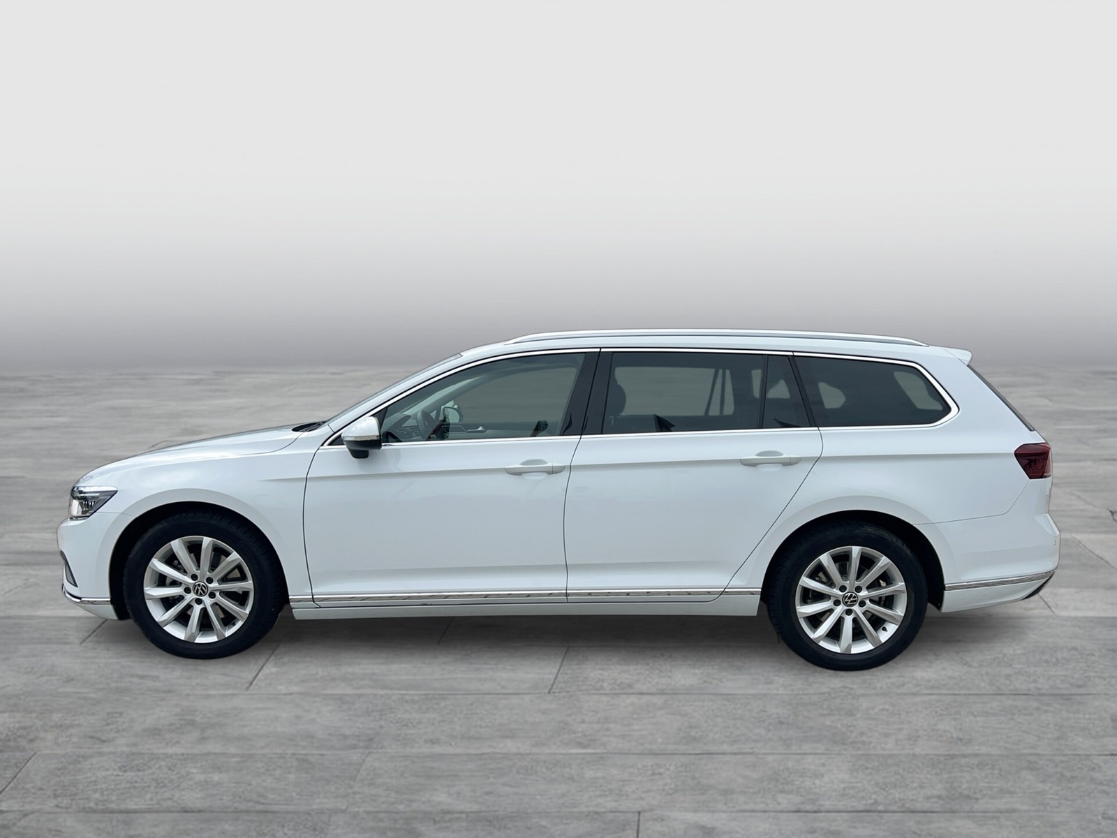Fahrzeugabbildung Volkswagen Passat Variant TSI Elegance Matrix Navi ACC RFK AHK SH