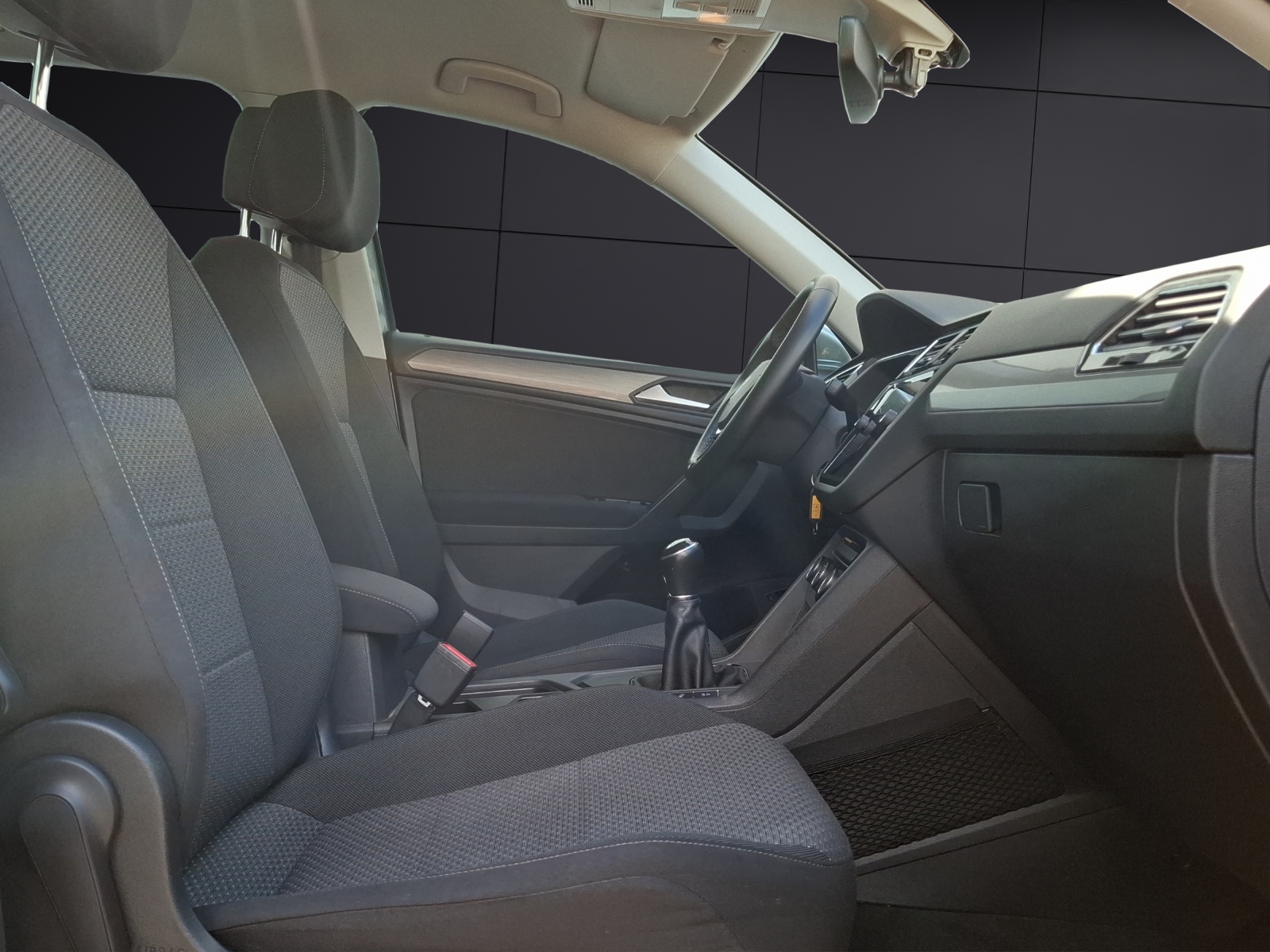 Fahrzeugabbildung Volkswagen Tiguan Allspace TSI Comfortline Navi HUD AID ACC RFK SHZ APP