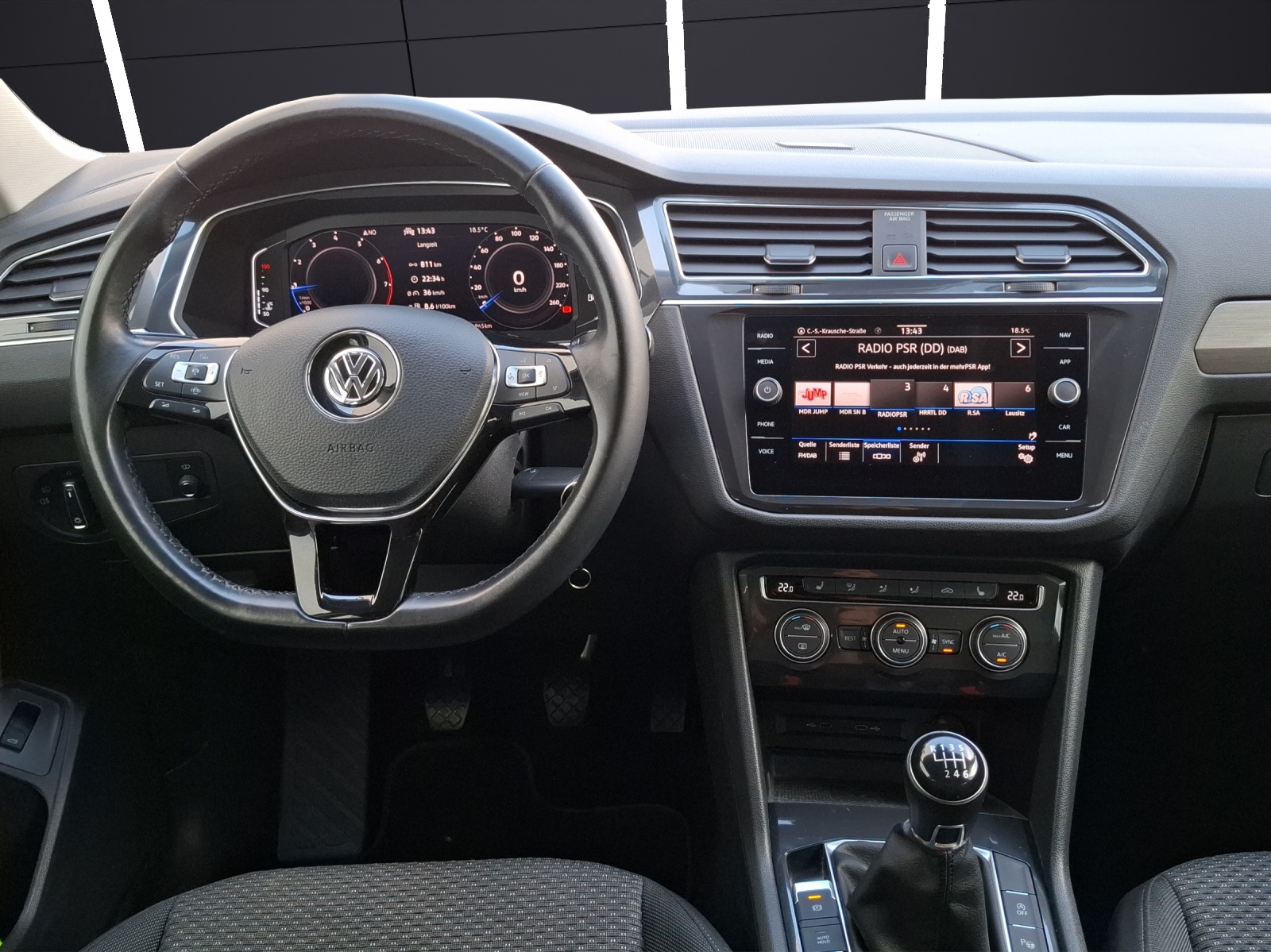 Fahrzeugabbildung Volkswagen Tiguan Allspace TSI Comfortline Navi HUD AID ACC RFK SHZ APP