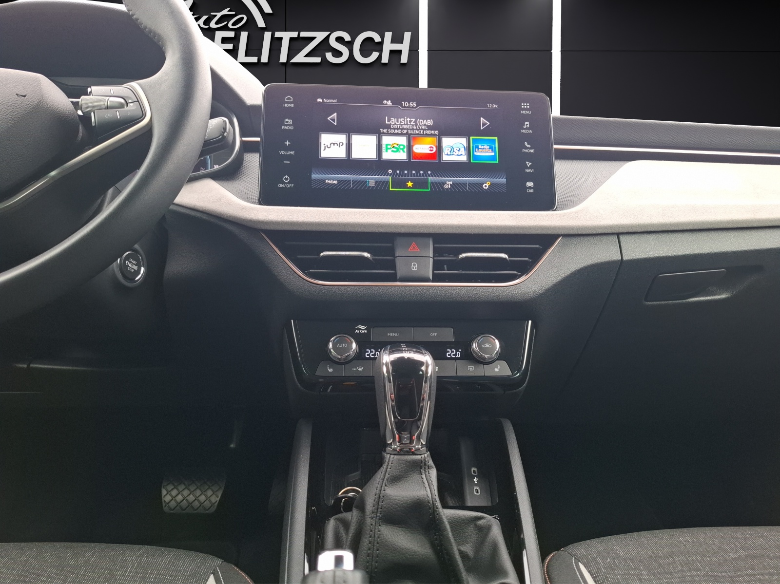 Fahrzeugabbildung SKODA Kamiq TSI Selection DSG Matrix Navi SH ACC VC FSH