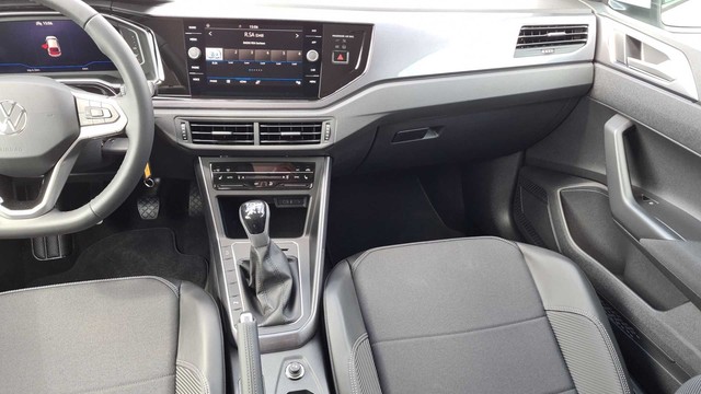 Fahrzeugabbildung Volkswagen Taigo TSI Style Matrix CarPlay AID ACC PDC SHZ LM