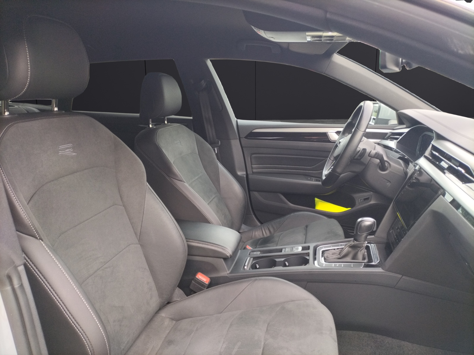 Fahrzeugabbildung Volkswagen Arteon SB R-Line Business TDI DSG LED ACC SHZ PDC Navi Klima
