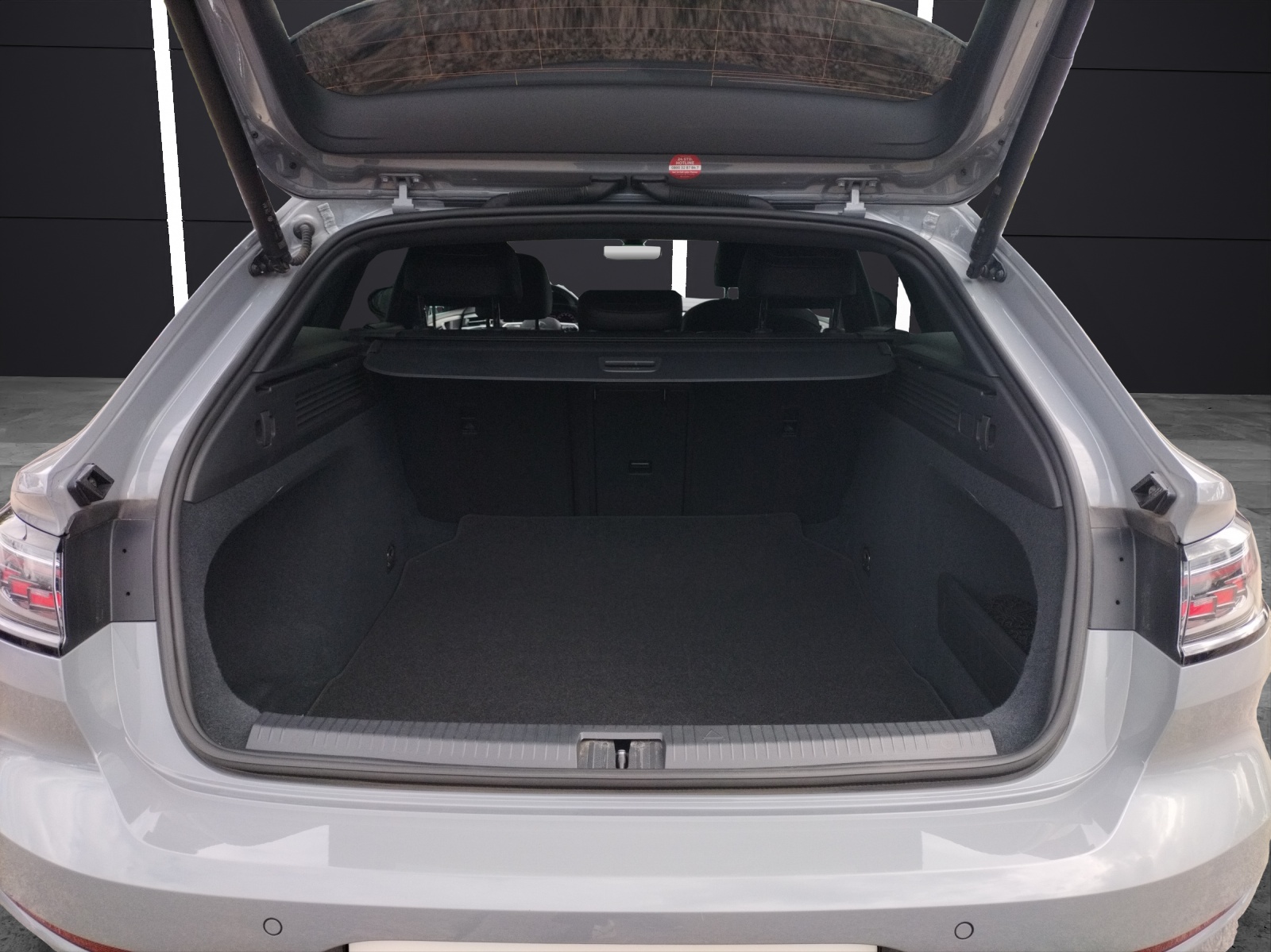 Fahrzeugabbildung Volkswagen Arteon SB R-Line Business TDI DSG LED ACC SHZ PDC Navi Klima
