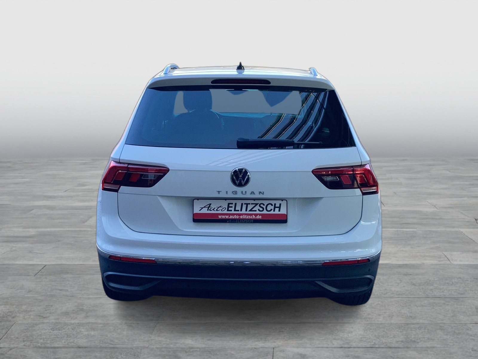 Fahrzeugabbildung Volkswagen Tiguan TDI Active DSG LED Navi ACC Park-Assist SHZ