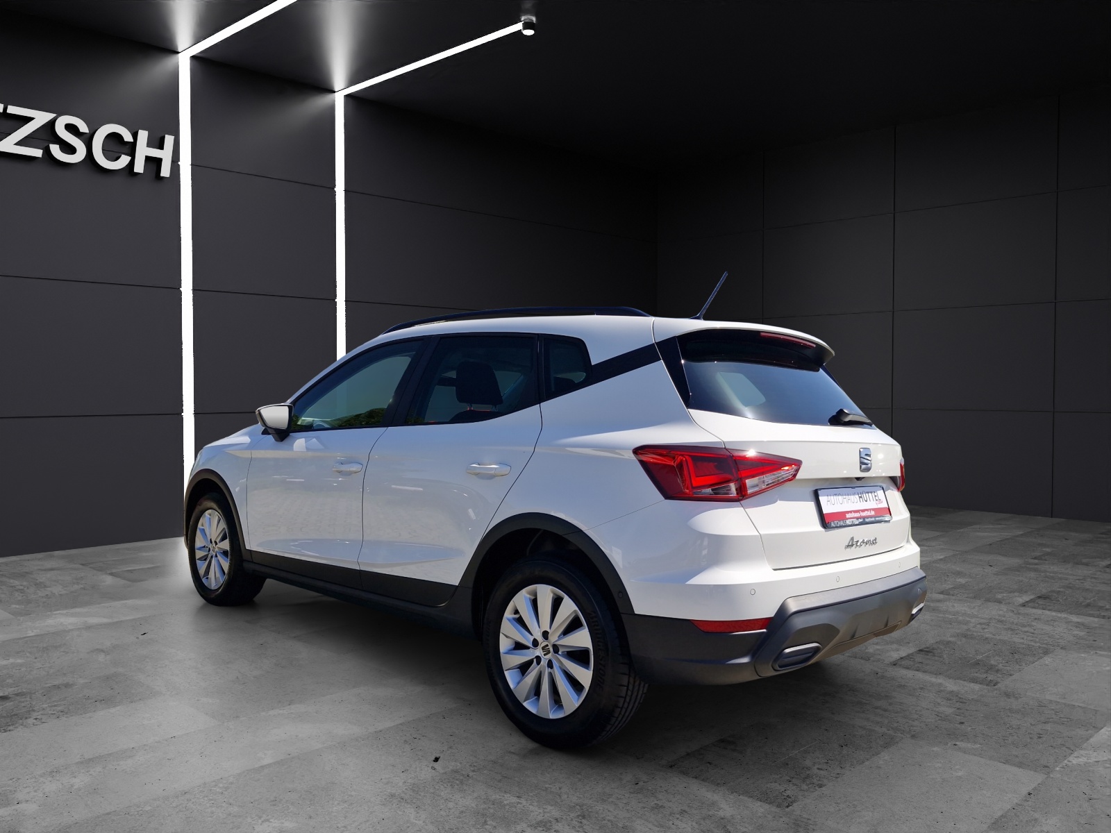 Fahrzeugabbildung SEAT Arona Road Edition 1.0 TSI AHZ KAMERA NAVI LED