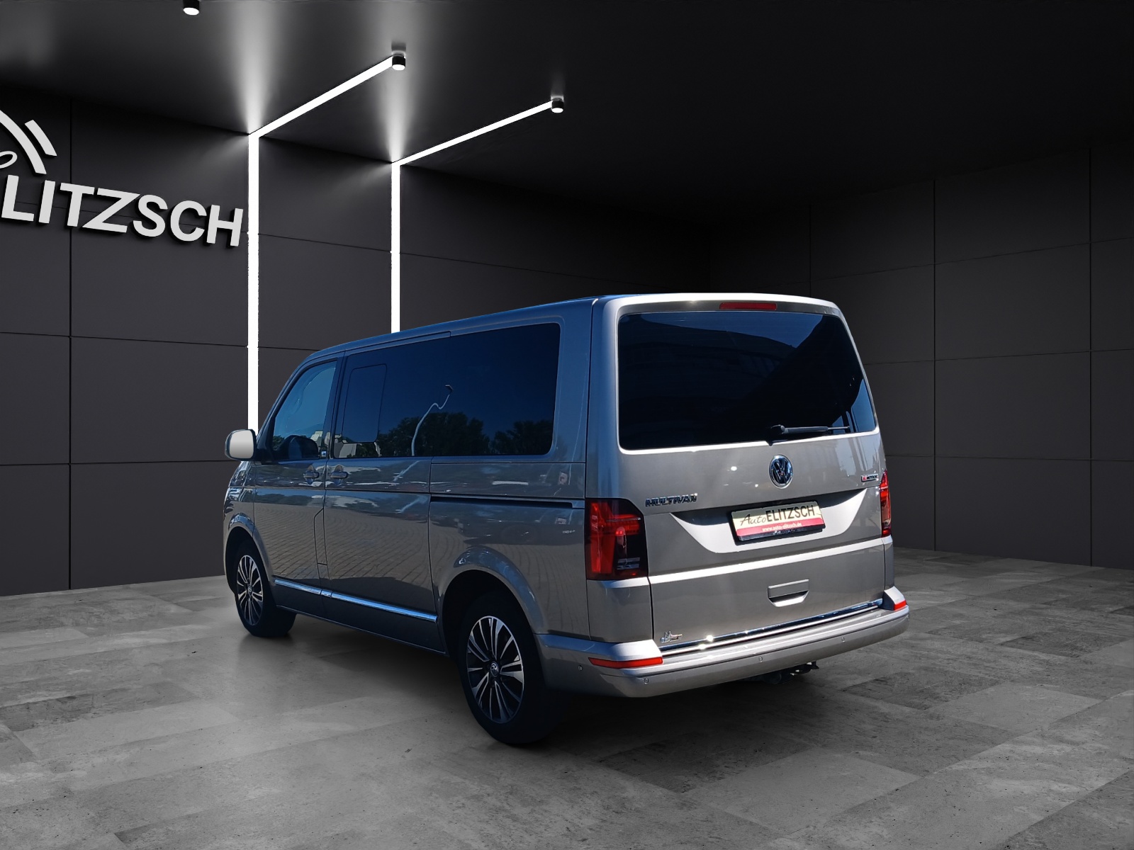Fahrzeugabbildung Volkswagen T6 Multivan T6.1 TDI DSG 4-M Generation-Six STH LED AHK Navi Leder AID ACC RFK