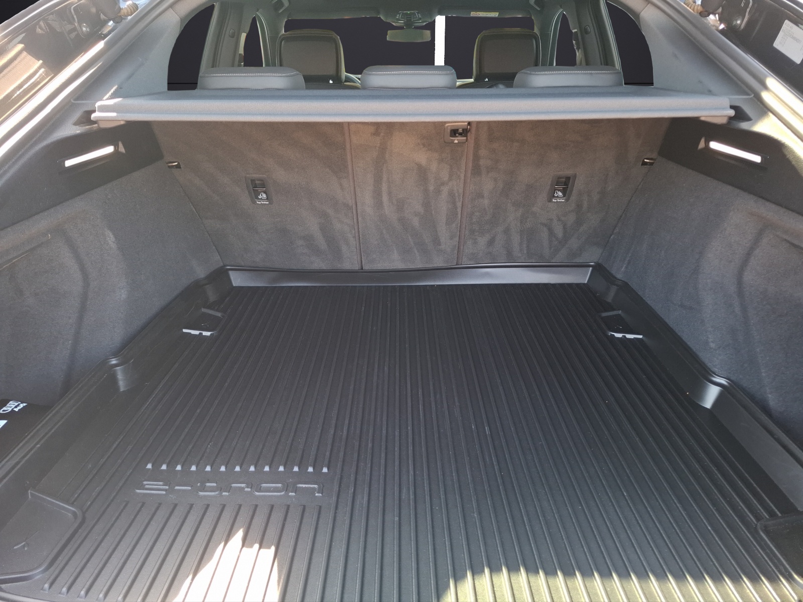 Fahrzeugabbildung Audi e-tron Sportback 50 S line MATRIX LUFT ACC PANO Kamera 360