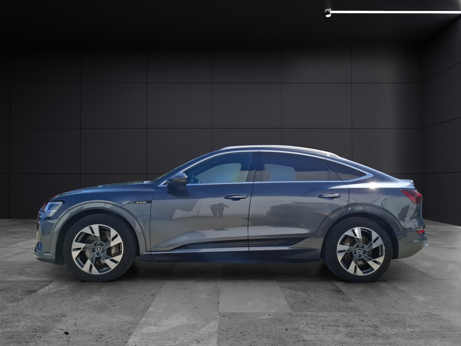 Fahrzeugabbildung Audi e-tron Sportback 50 S line MATRIX LUFT ACC PANO Kamera 360