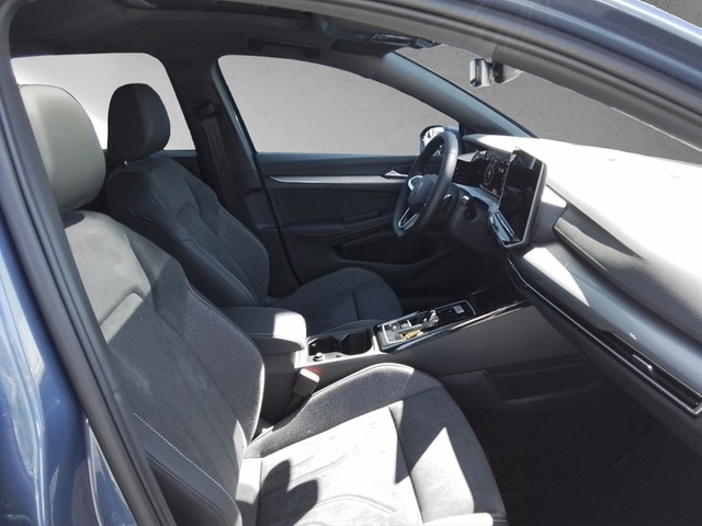 Fahrzeugabbildung Volkswagen Golf VIII eTSI Edition 50 DSG Matrix AHK Pano HUD Kamera DCC ACC