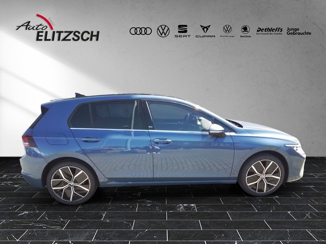 Fahrzeugabbildung Volkswagen Golf VIII eTSI Edition 50 DSG Matrix AHK Pano HUD Kamera DCC ACC