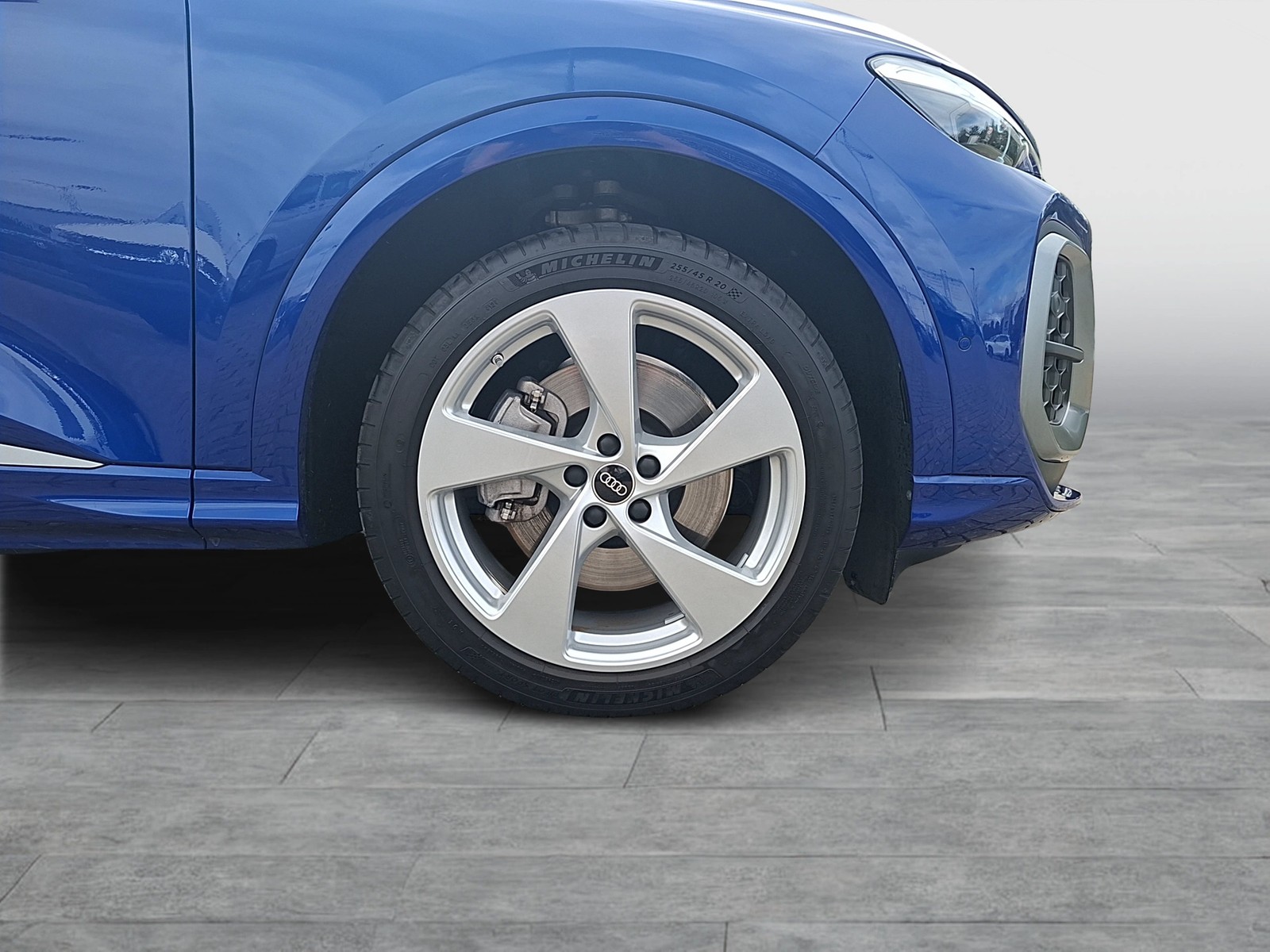 Fahrzeugabbildung Audi Q5 TDI S-Line quattro S-tronic Matrix Navi AVC ACC 360° HUD SH