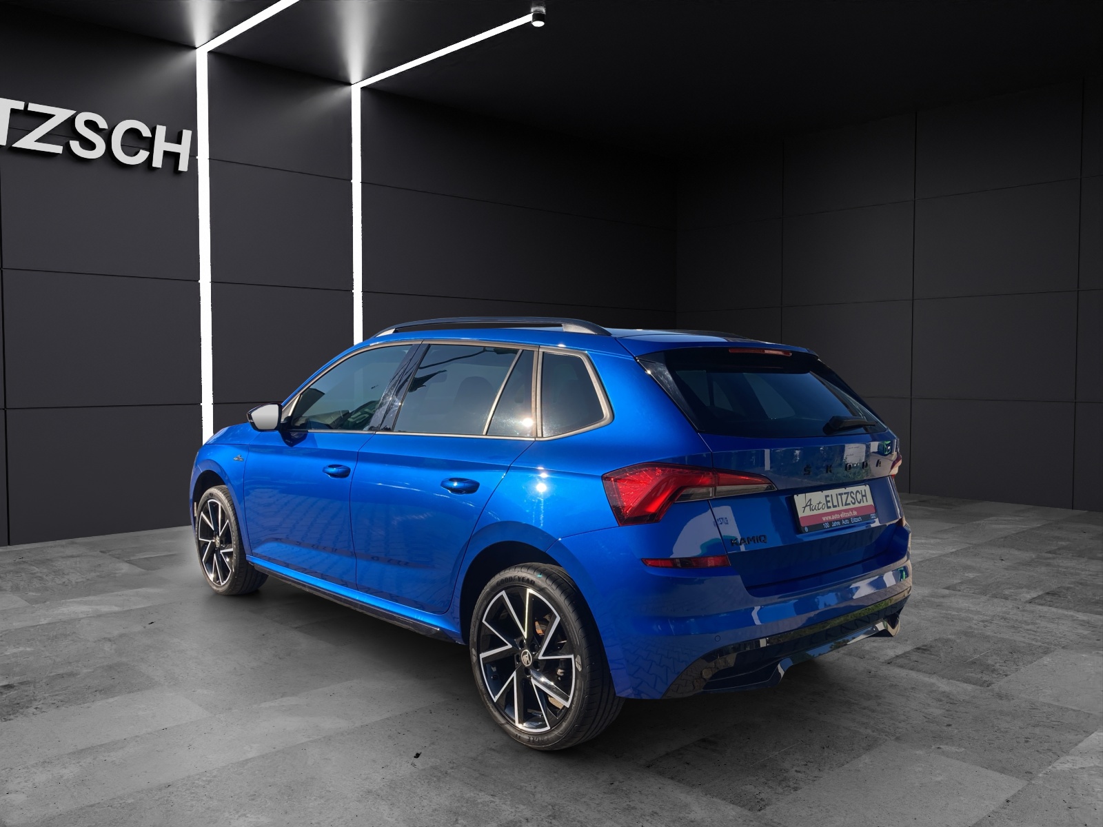 Fahrzeugabbildung SKODA Kamiq TSI Monte Carlo LED AHK Navi AID Pano ACC SH 18