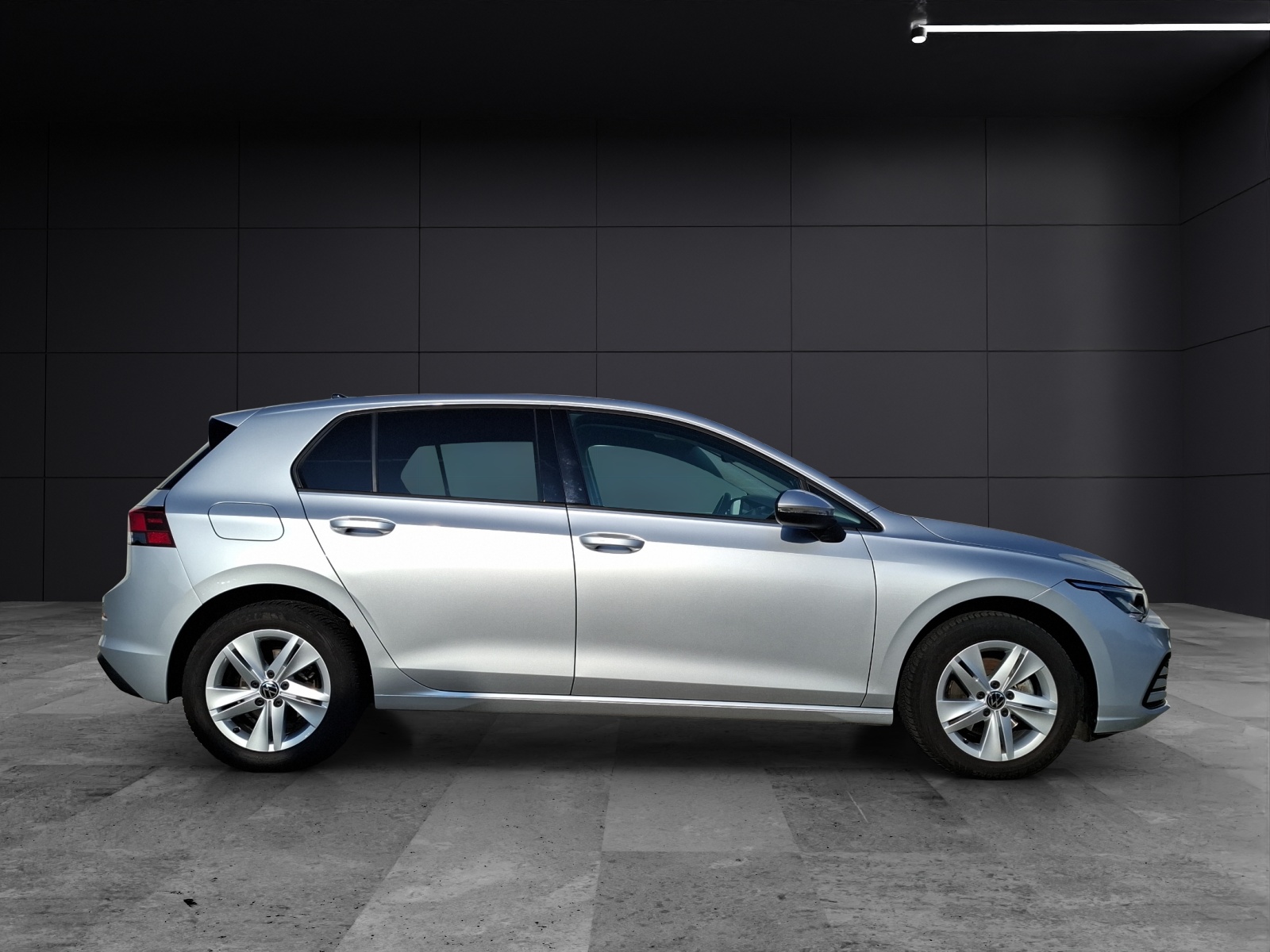 Fahrzeugabbildung Volkswagen Golf VIII TSI Kamera ACC Navi LED