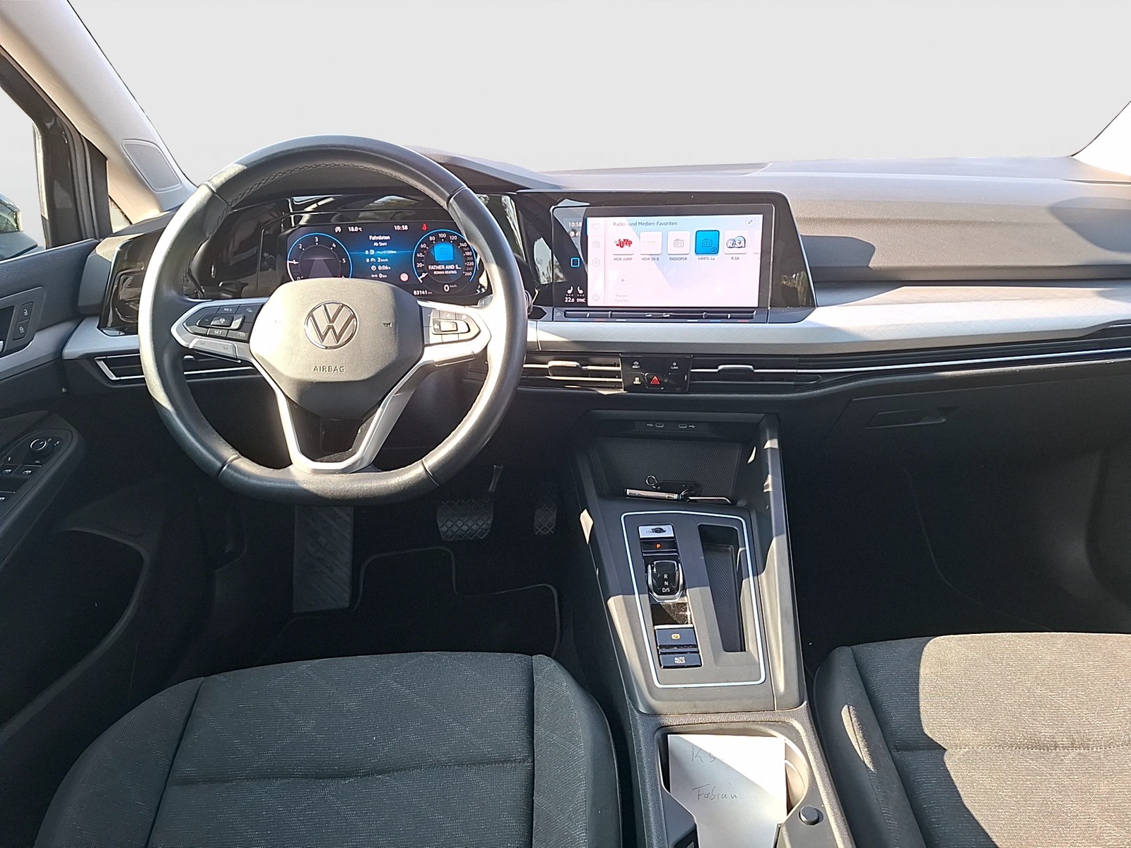 Fahrzeugabbildung Volkswagen Golf VIII Variant TDI Life DSG Standhzg LED Navi AID ACC SHZ PDC