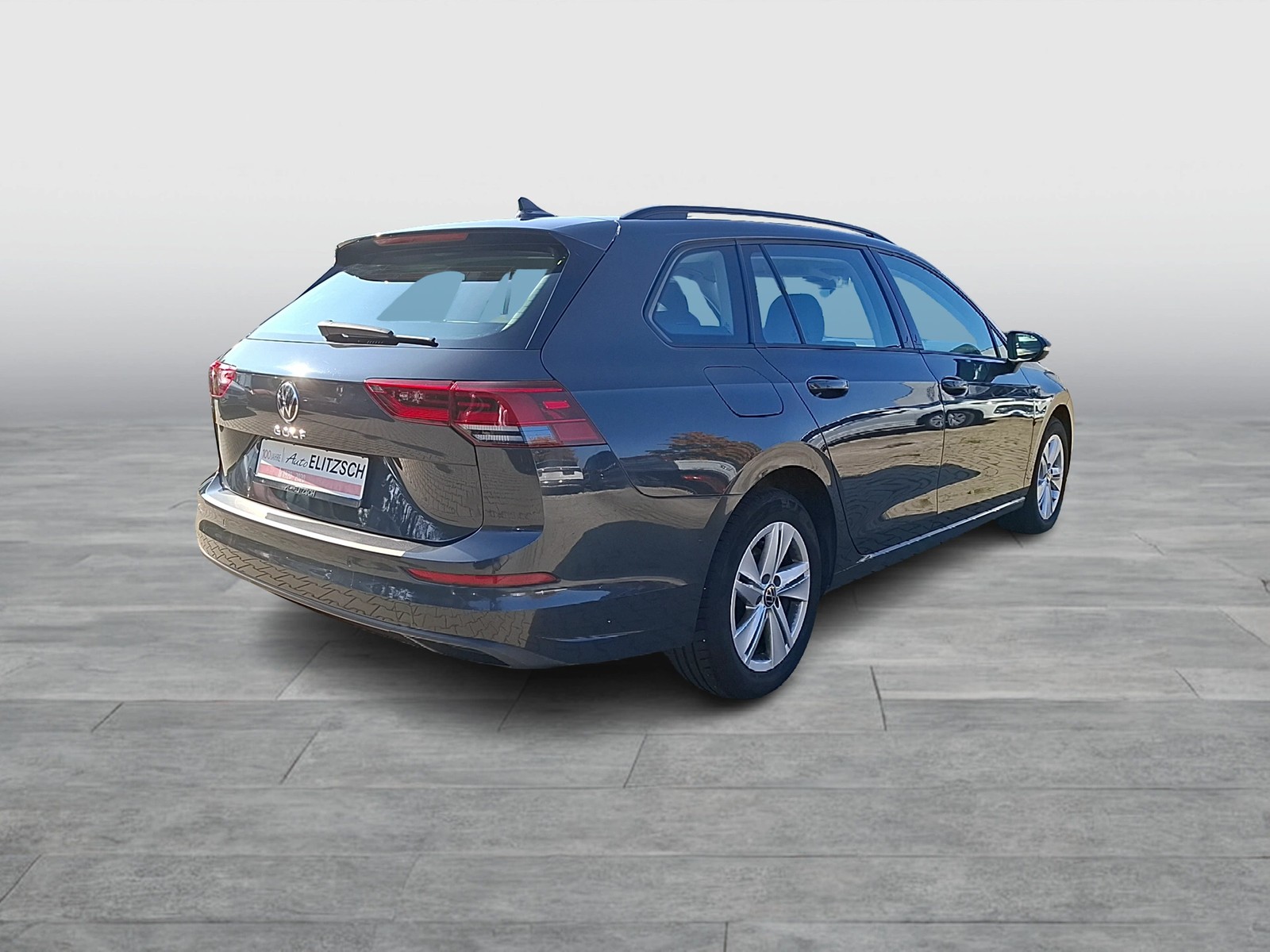 Fahrzeugabbildung Volkswagen Golf VIII Variant TDI Life DSG Standhzg LED Navi AID ACC SHZ PDC