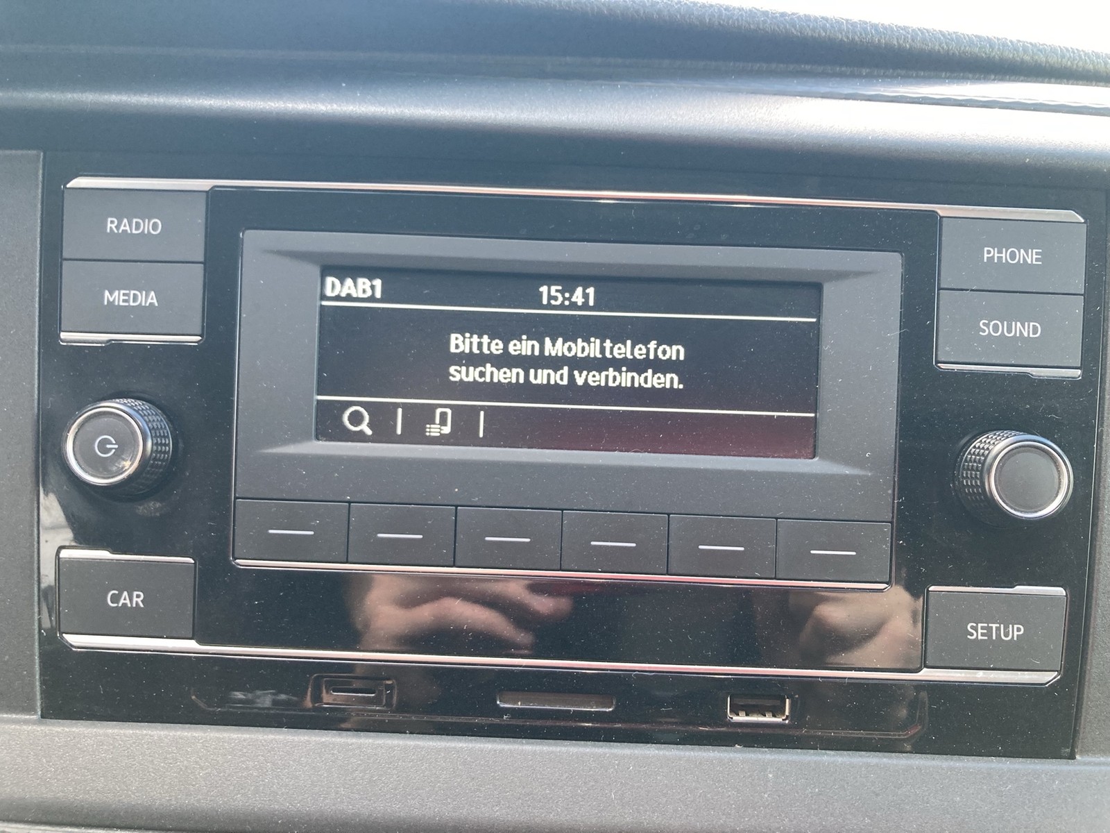 Fahrzeugabbildung Volkswagen T6 Transporter T6.1 TDI Kasten AHK PDC Klima DAB+