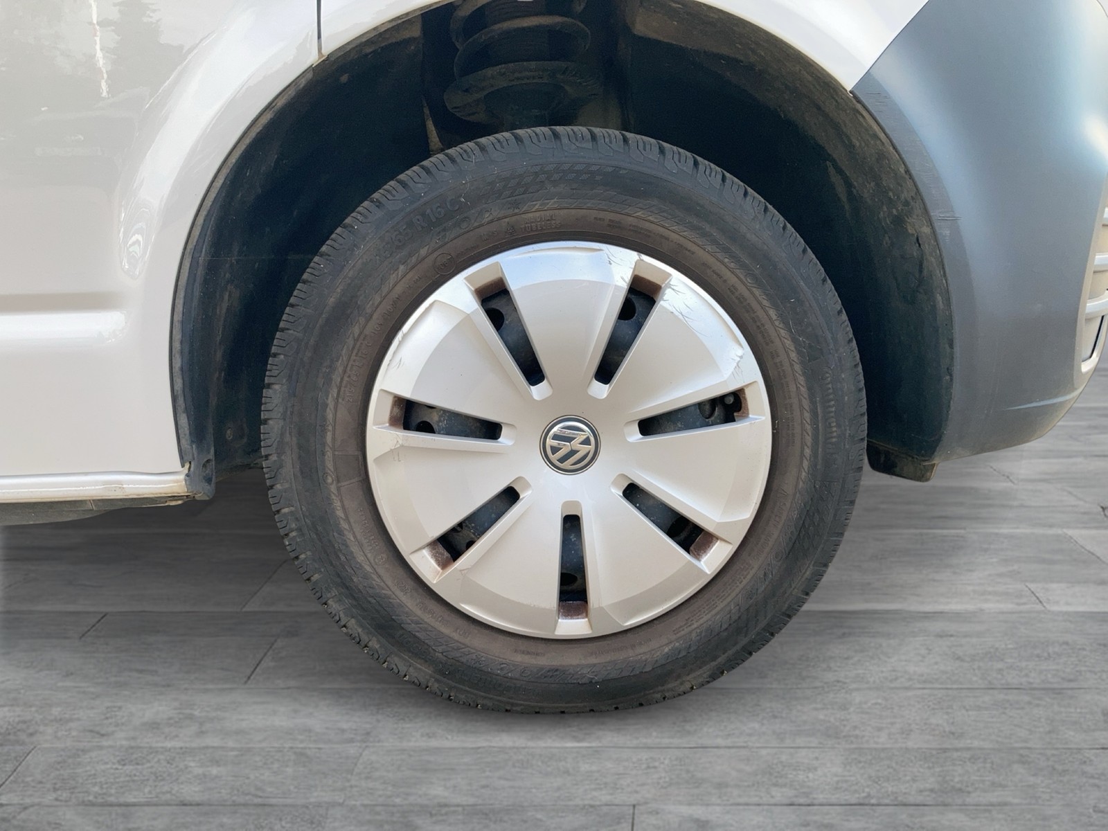 Fahrzeugabbildung Volkswagen T6 Transporter T6.1 TDI Kasten AHK PDC Klima DAB+