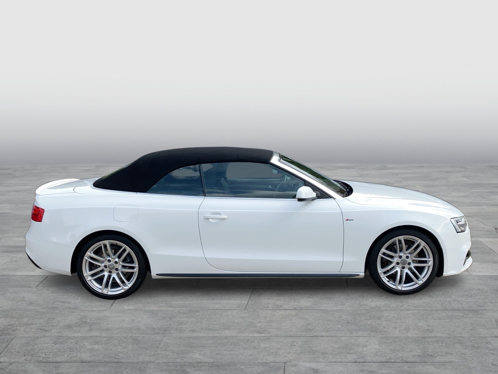 Fahrzeugabbildung Audi A5 Cabriolet TDI S line Sport XENON LEDER SHZ B&O