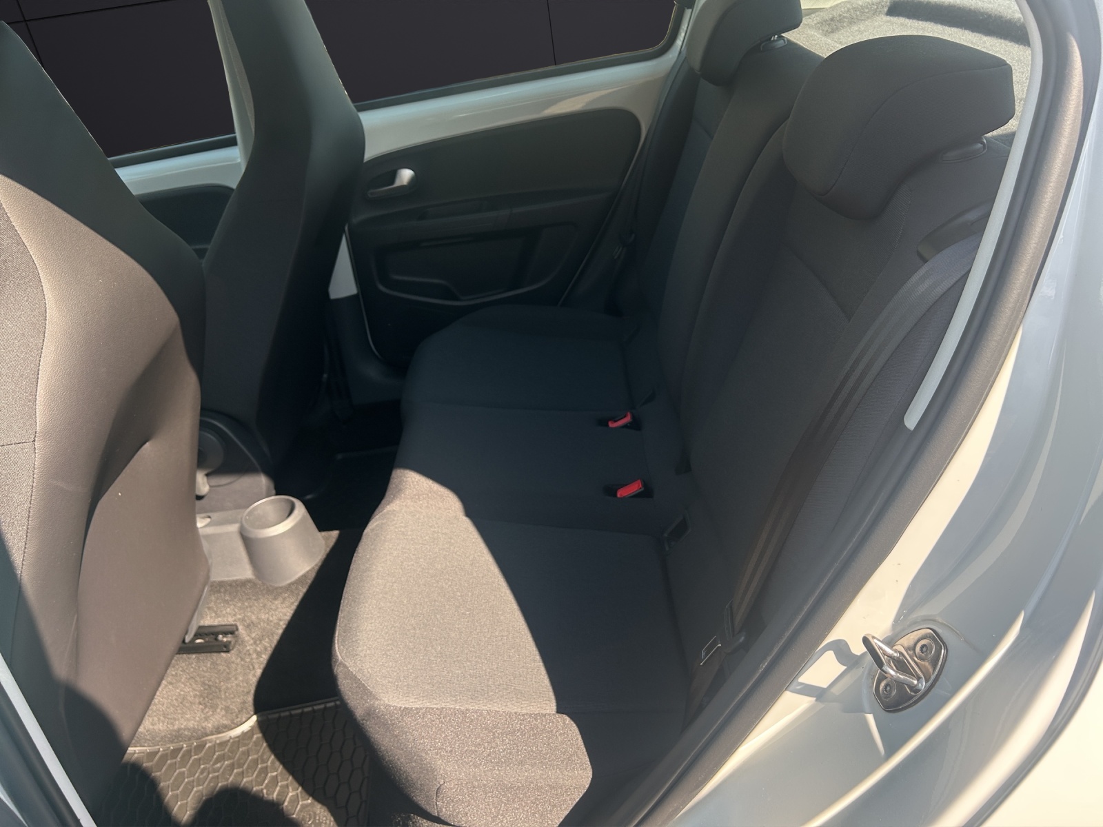 Fahrzeugabbildung Volkswagen up! GRA NSW REAR VIEW CLIMATRONIC