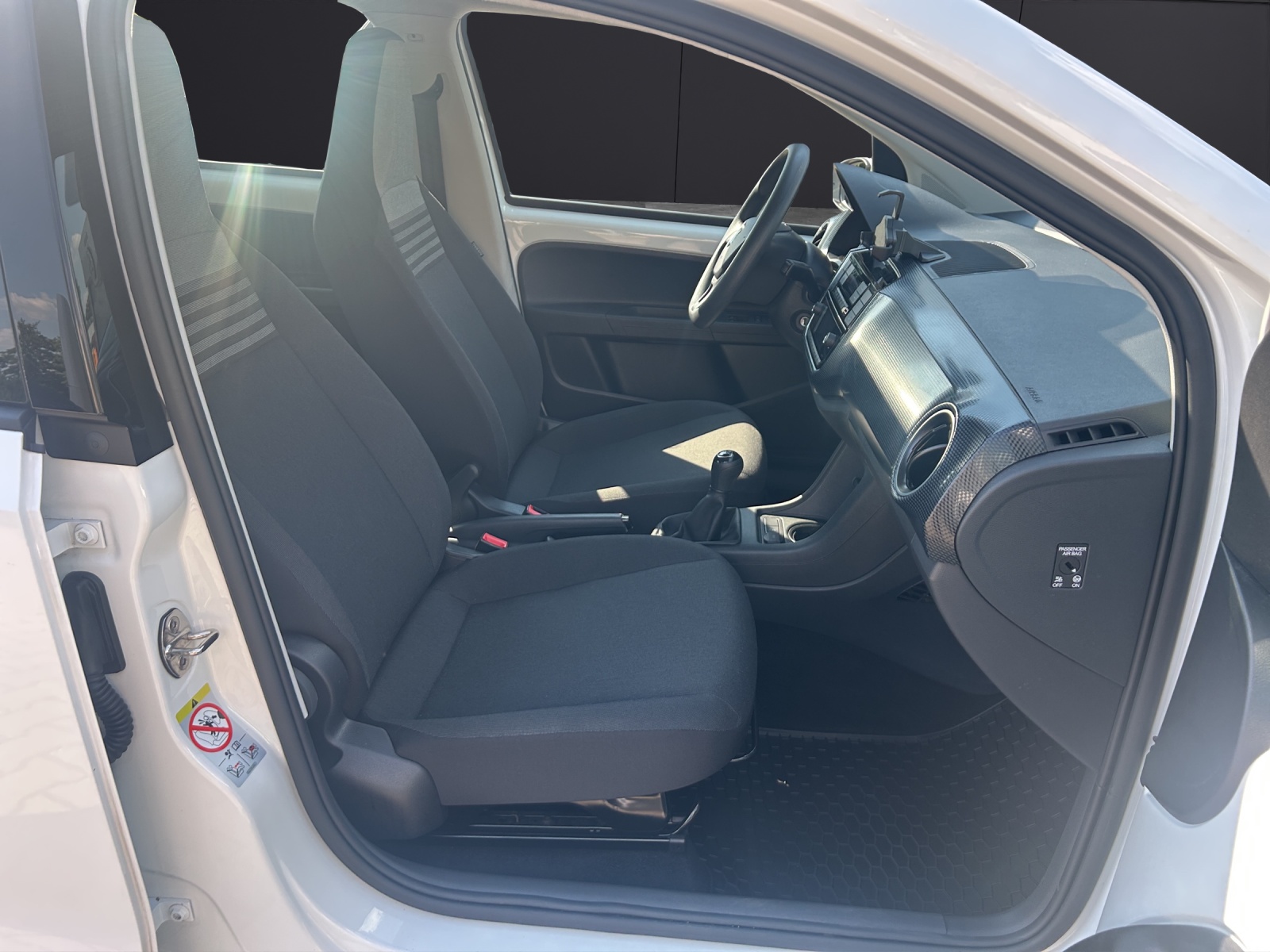 Fahrzeugabbildung Volkswagen up! GRA NSW REAR VIEW CLIMATRONIC