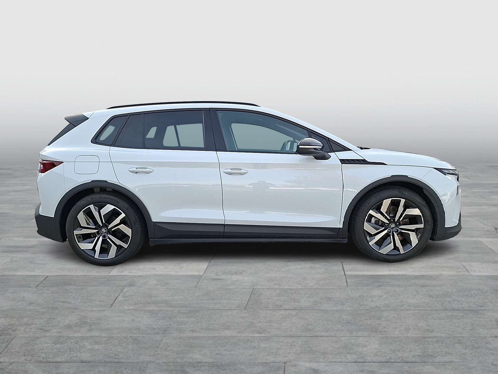 Fahrzeugabbildung SKODA Elroq 85 Sportline WÄPU 210KW Matrix AHK Navi VC ACC RFK SH 19