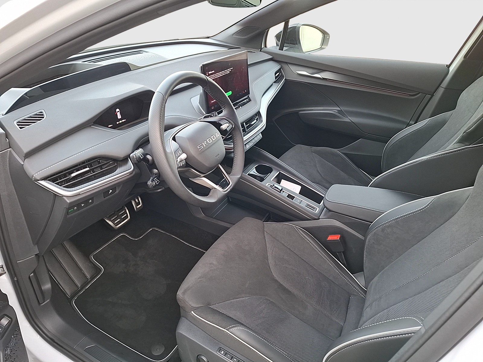 Fahrzeugabbildung SKODA Elroq 85 Sportline WÄPU 210KW Matrix AHK Navi VC ACC RFK SH 19