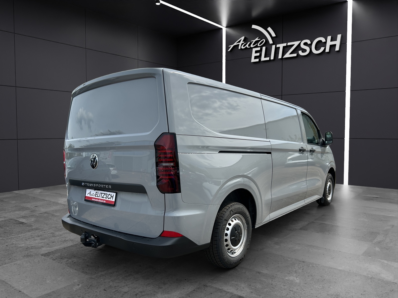 Fahrzeugabbildung Volkswagen e-Transporter Kasten BEV 100 kW LR, AHK, RFK, Fahrerassistenz-Paket