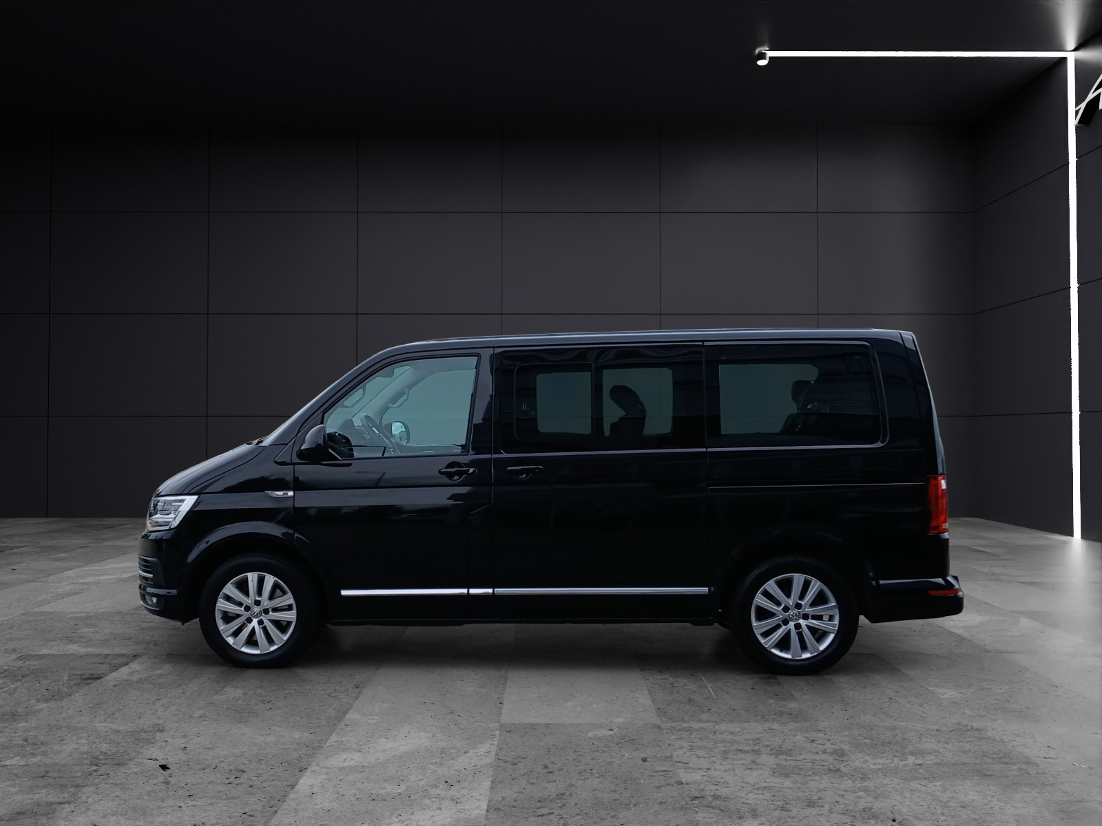 Fahrzeugabbildung Volkswagen T6 Multivan TDI Highl. DSG LED NAVI ACC RFK SH