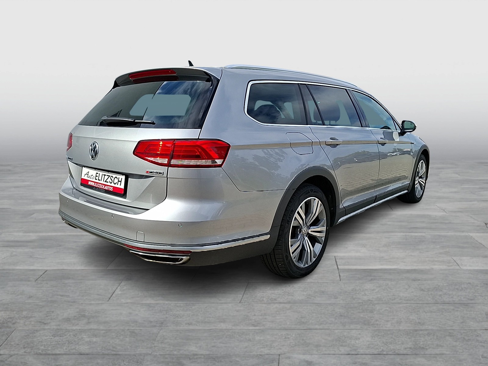 Fahrzeugabbildung Volkswagen Passat Variant TSI Alltrack DSG 4M LED Navi ACC RFK SH 18