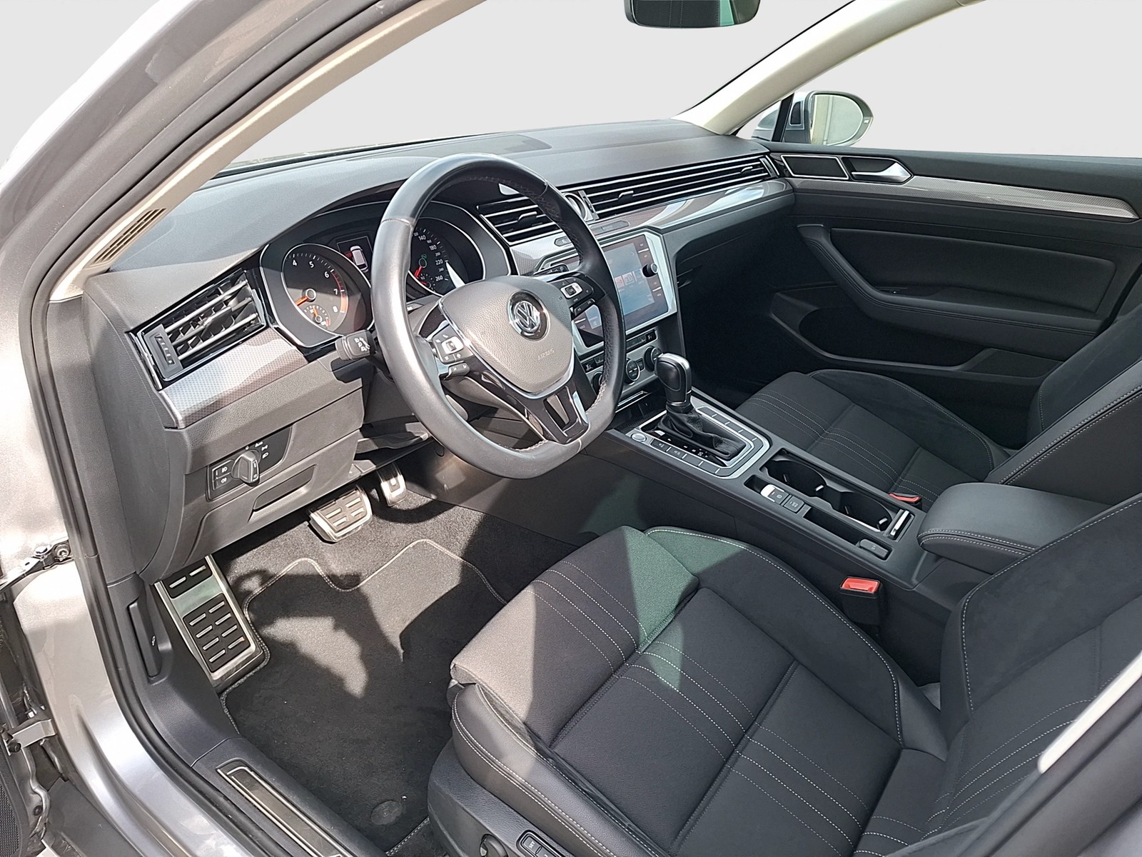 Fahrzeugabbildung Volkswagen Passat Variant TSI Alltrack DSG 4M LED Navi ACC RFK SH 18