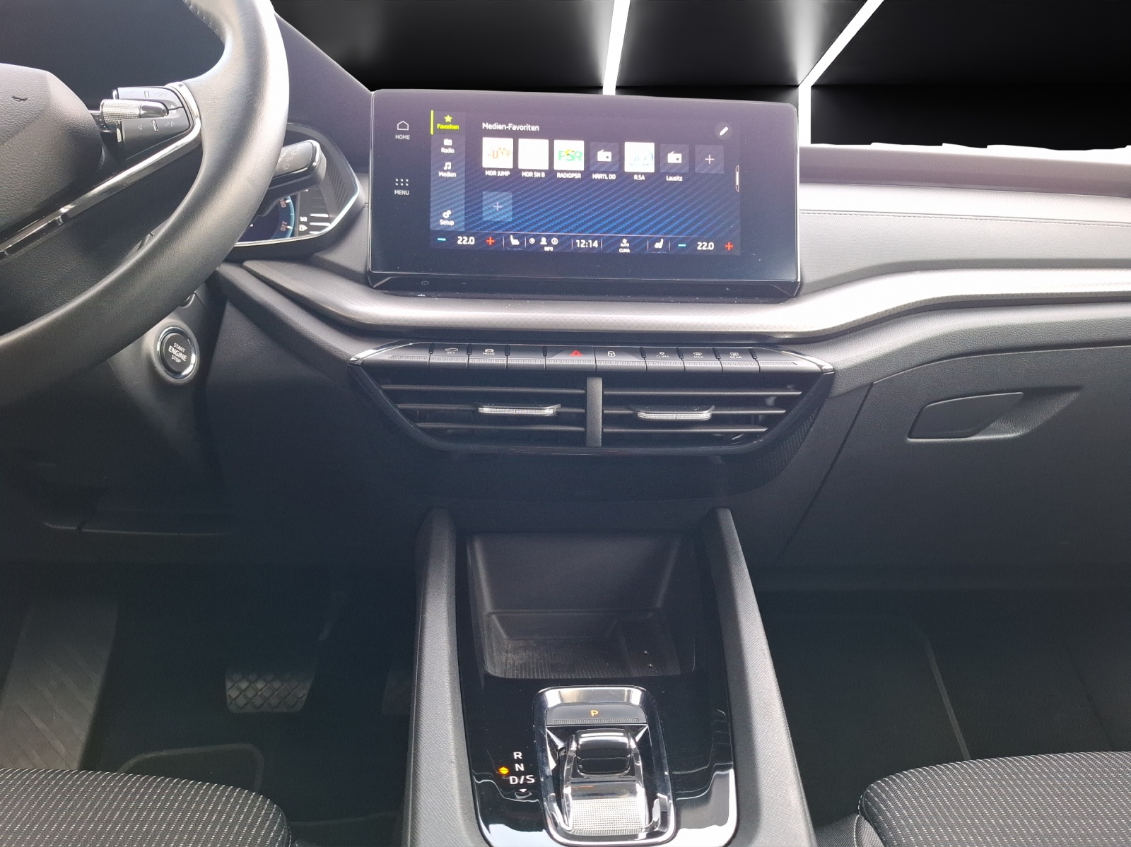 Fahrzeugabbildung SKODA Octavia Combi TDI Ambition DSG LED Navi ACC PDC SH LM