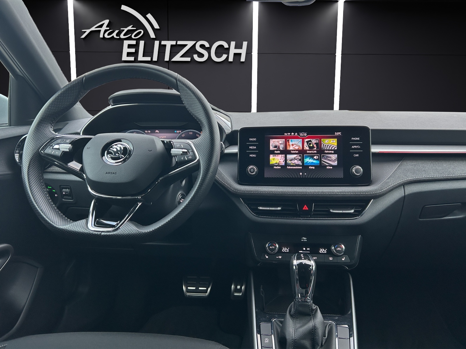 Fahrzeugabbildung SKODA Fabia Style TSI DSG LED SH RFK AID Ambiente Climatronic DAB