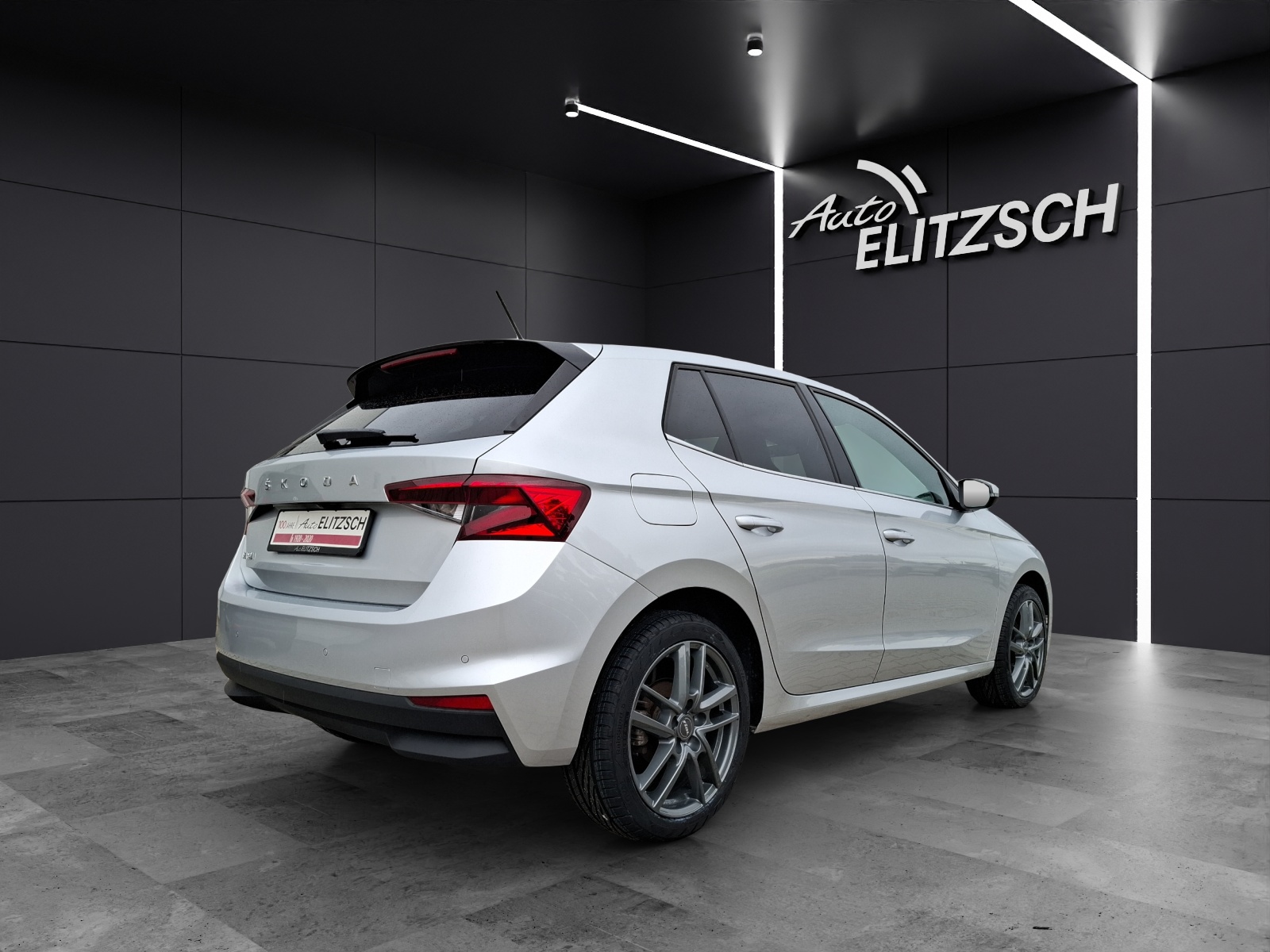 Fahrzeugabbildung SKODA Fabia Style TSI DSG LED SH RFK AID Ambiente Climatronic DAB