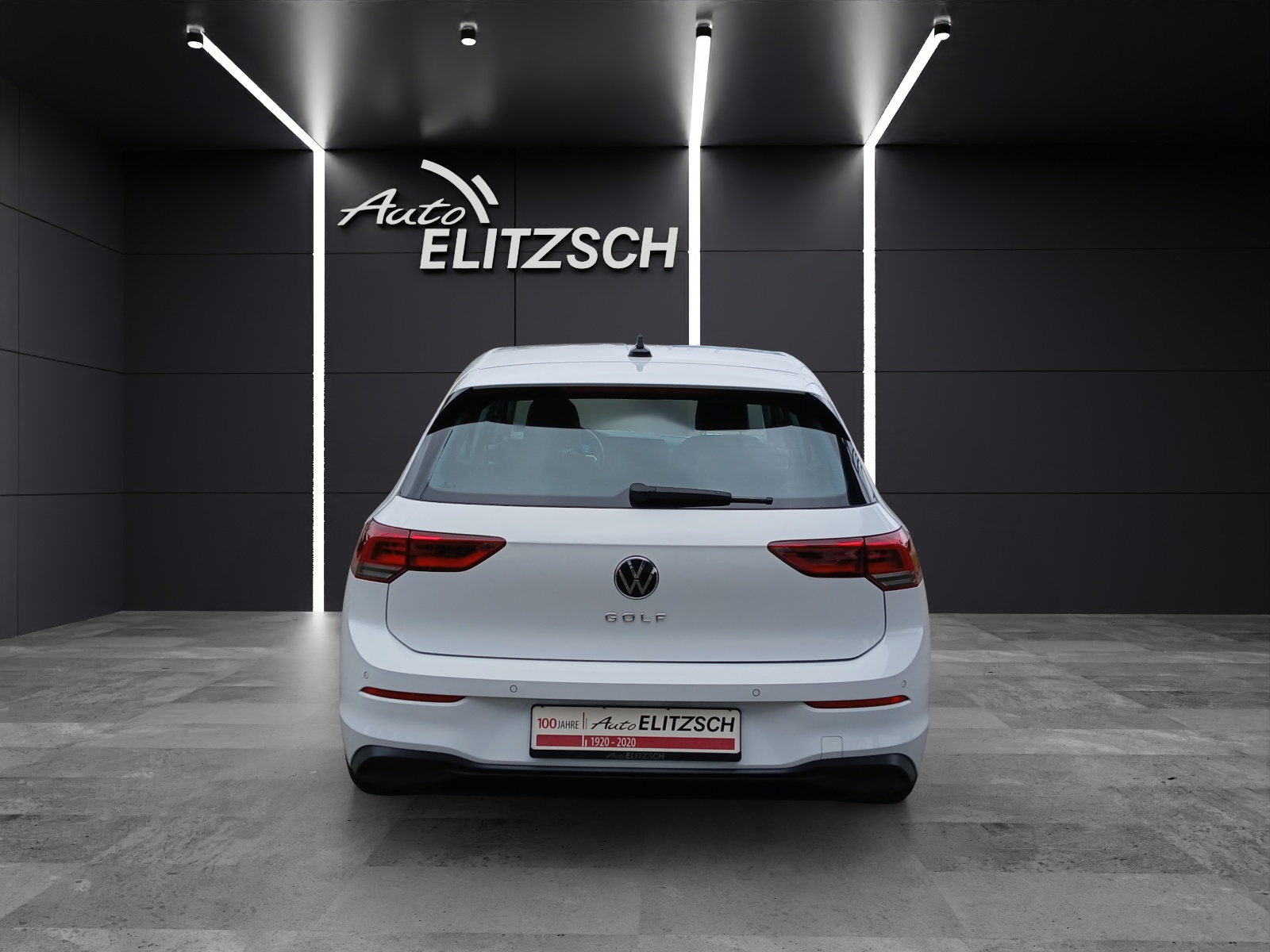 Fahrzeugabbildung Volkswagen Golf VIII TSI Life LED Navi AID PDC