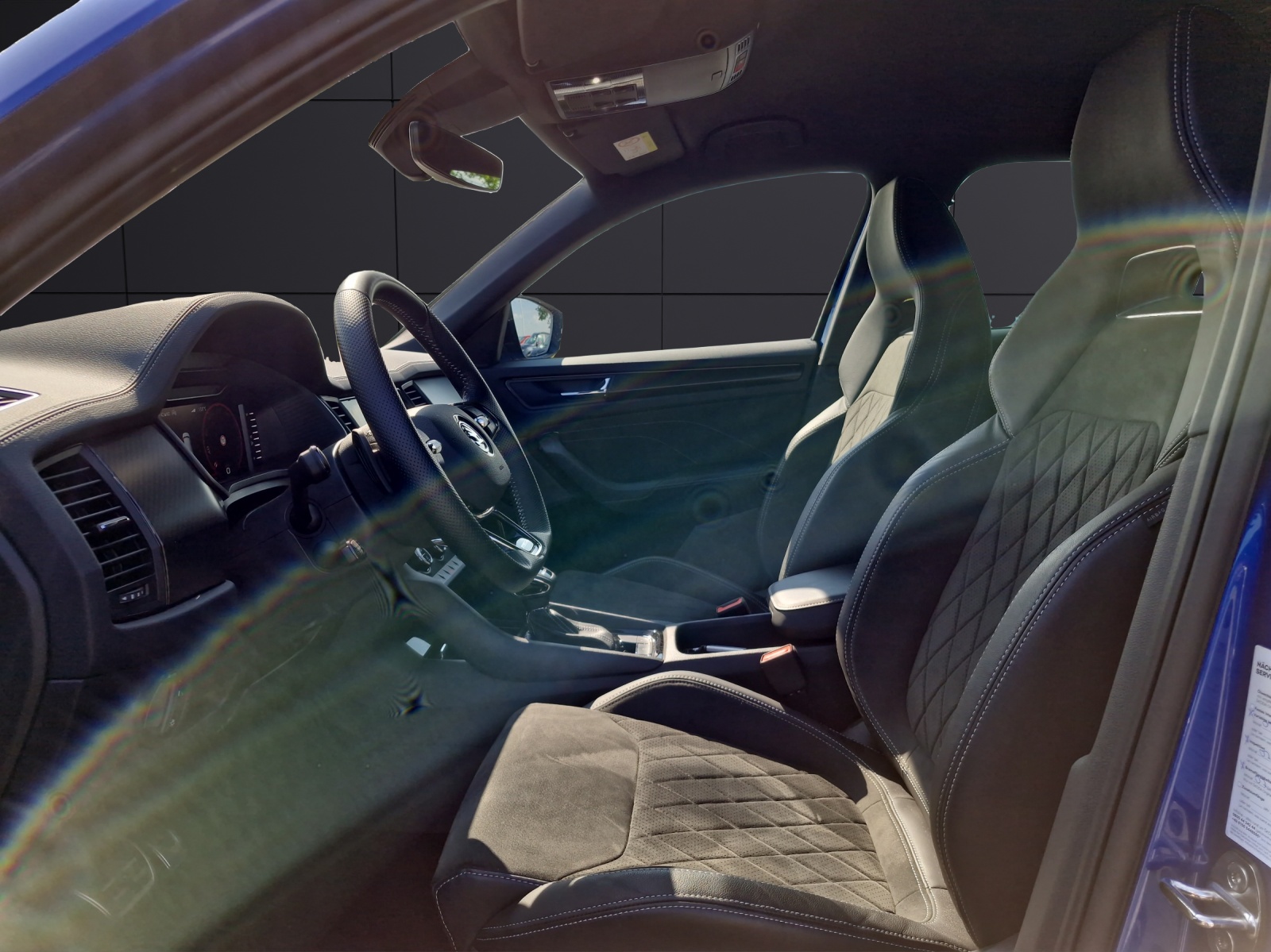 Fahrzeugabbildung SKODA Kodiaq Sportline 1.5 TSI DSG ACC LED KAMERA