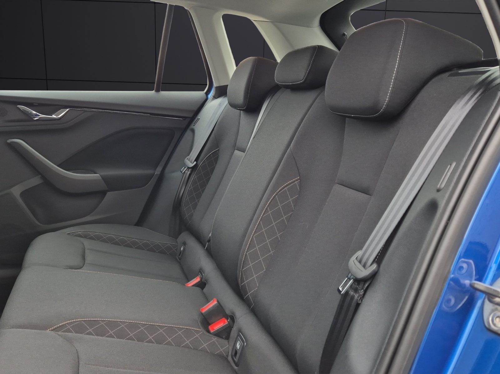 Fahrzeugabbildung SKODA Kamiq TSI Ambition DSG LED Navi GRA RFK SH