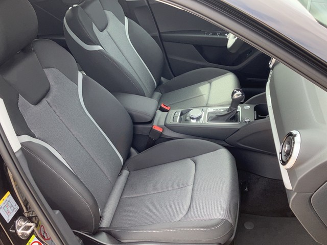 Fahrzeugabbildung Audi Q2 35 TFSI advanced S tronic LED Klima-Komfortpaket
