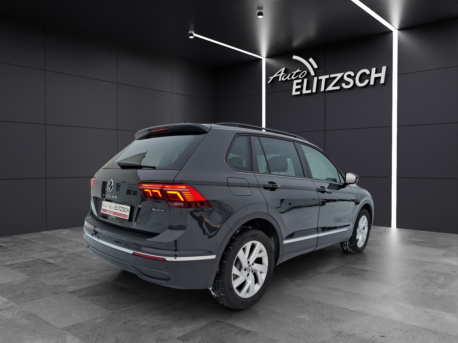 Fahrzeugabbildung Volkswagen Tiguan TDI Life DSG 4M Standhzg Matrix Navi AID ACC Park-Assist SH