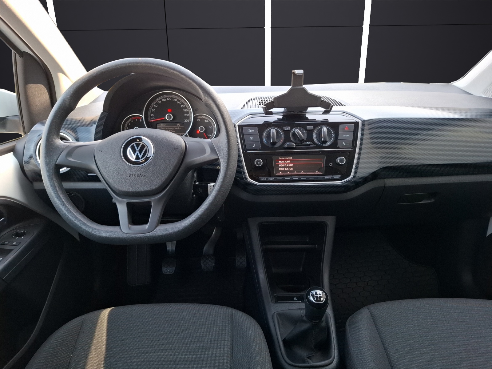 Fahrzeugabbildung Volkswagen up! 1.0 Basis Klima DAB SH