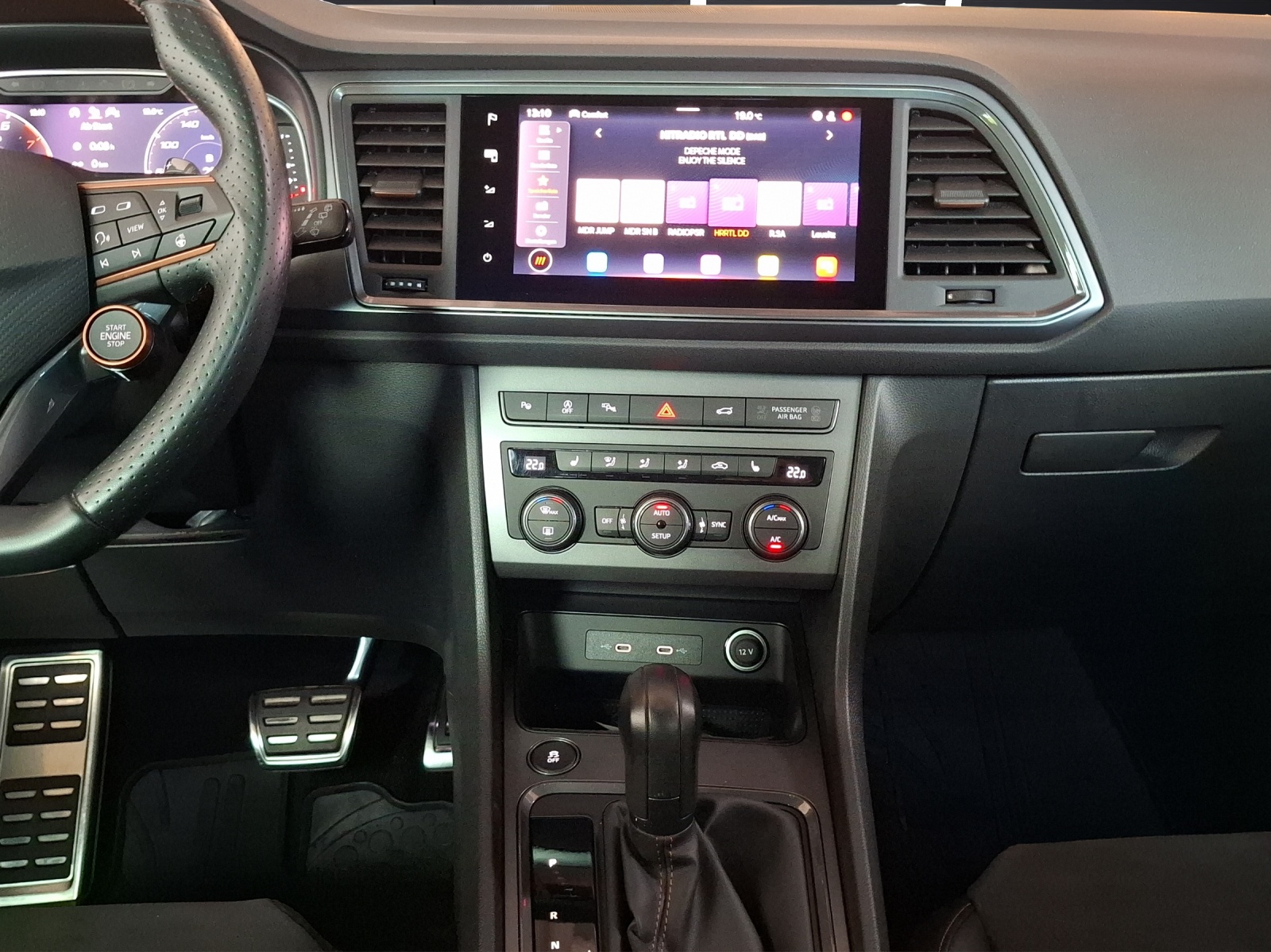 Fahrzeugabbildung CUPRA Ateca VZ DSG 4Drive LED Navi AID ACC RFK Beats SHZ 19