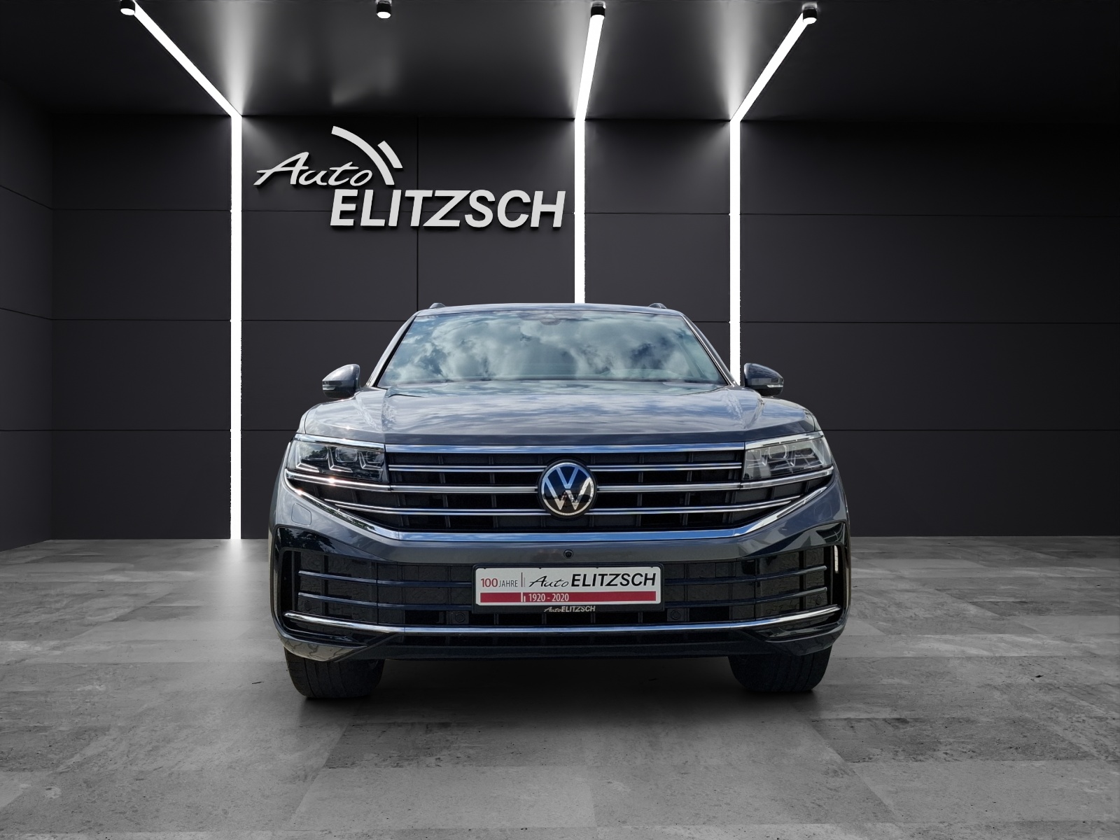 Fahrzeugabbildung Volkswagen Touareg Edition StandHZG LUFT Matrix AHK Leder Zuziehhilfe AkkustikPaket Kamera ACC