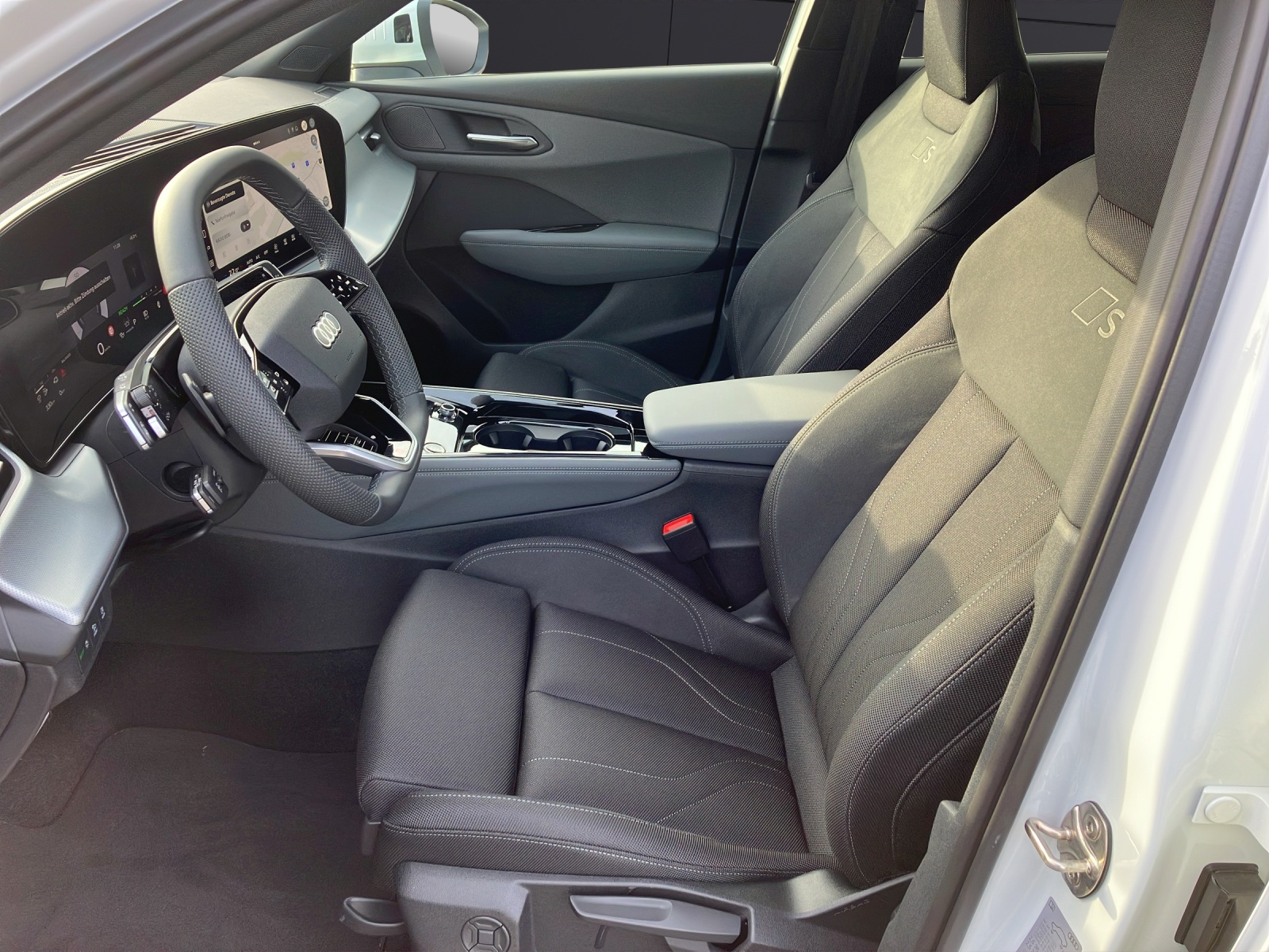 Fahrzeugabbildung Audi Q3 Sportback e-hybrid 200 kW