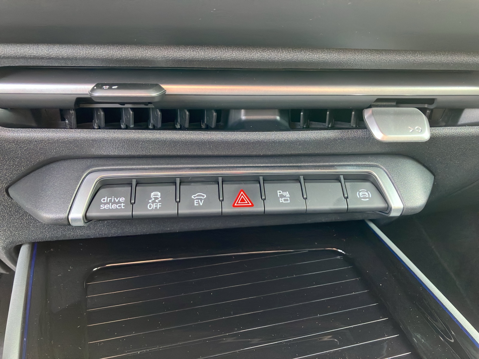 Fahrzeugabbildung Audi Q3 Sportback e-hybrid 200 kW