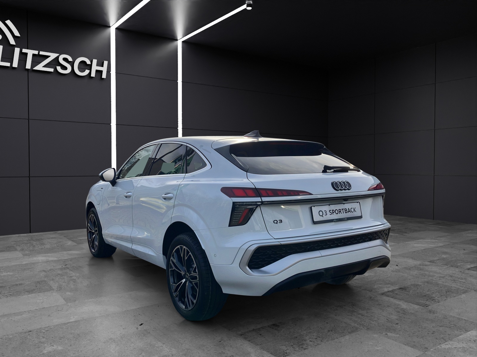 Fahrzeugabbildung Audi Q3 Sportback e-hybrid 200 kW