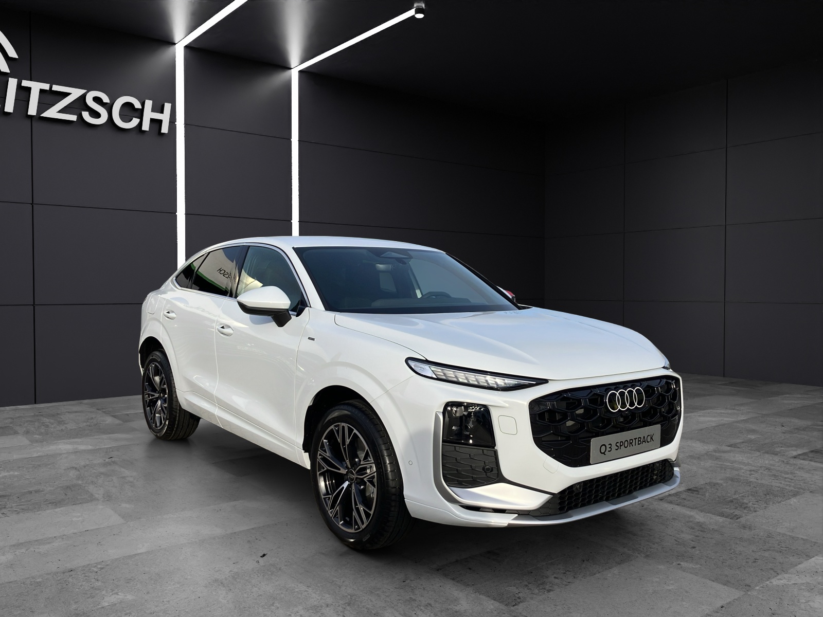 Fahrzeugabbildung Audi Q3 Sportback e-hybrid 200 kW